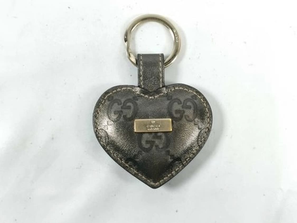 [S급 복원 예정] 구찌(GUCCI) 시마 가죽 하트 참 골드 키링 상품이미지1
