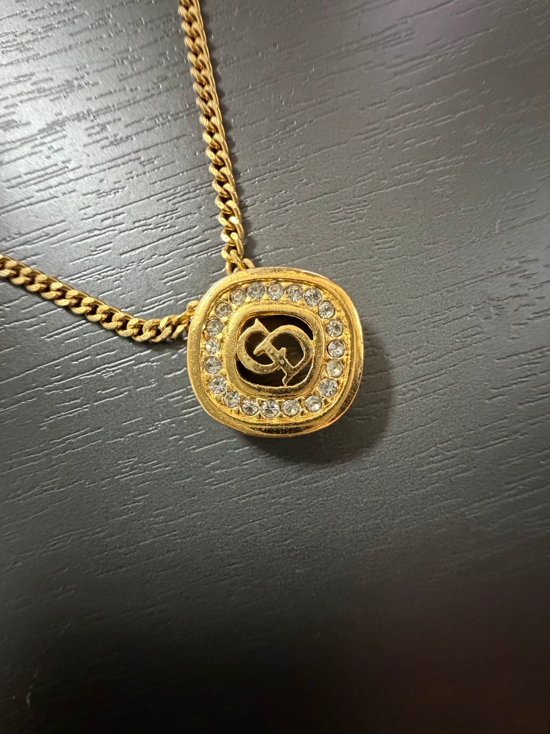 크리스찬 디올 CD 크리스탈 로고 목걸이 상품이미지3