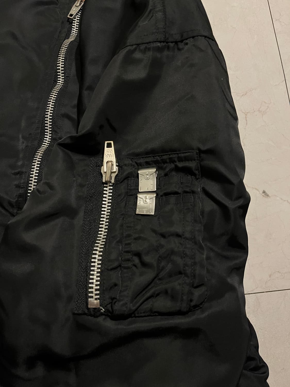 파프롬왓 Farfromwhat 샘플 백 프린팅 MA-1 상품이미지5