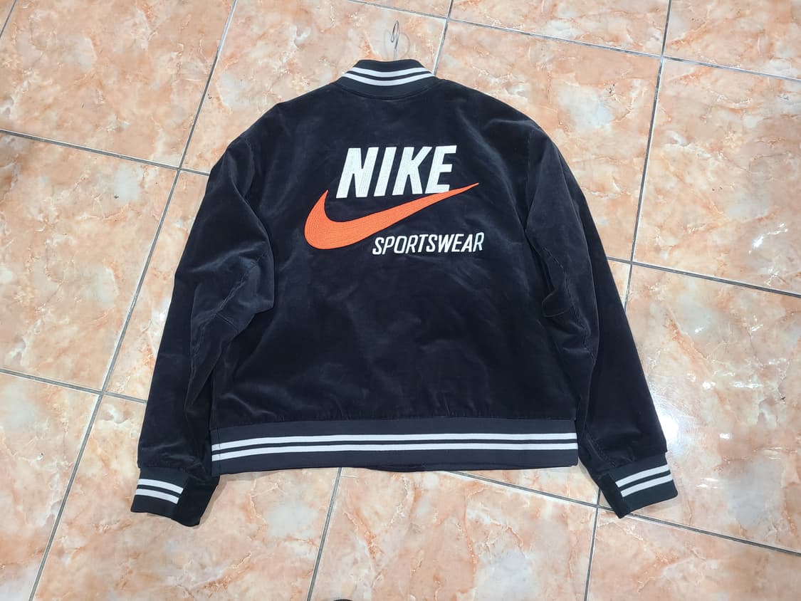 나이키 NSW 트렌드 봄버자켓 상품이미지1