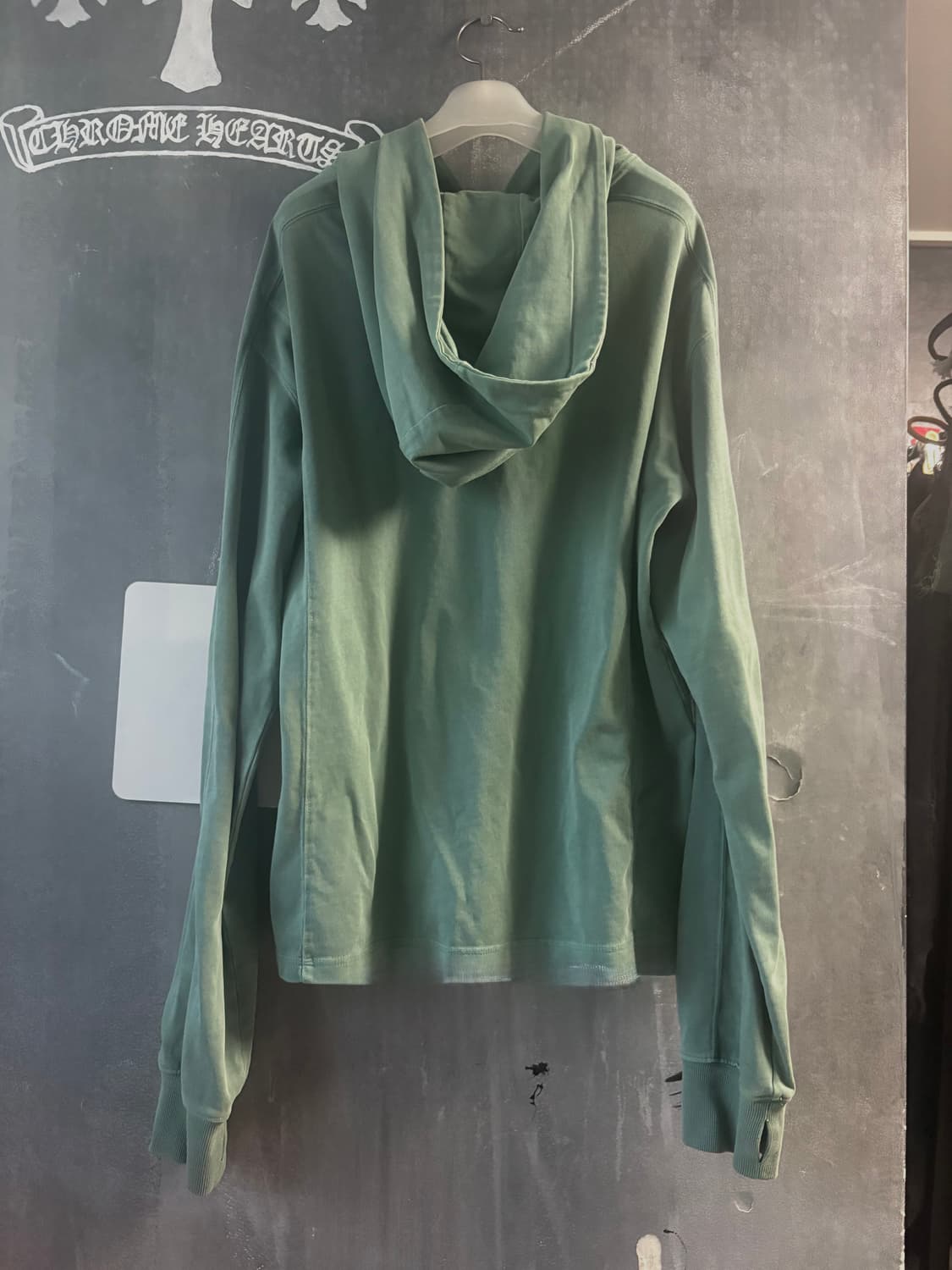 플라스틱 프로덕트 후드티 상품이미지2