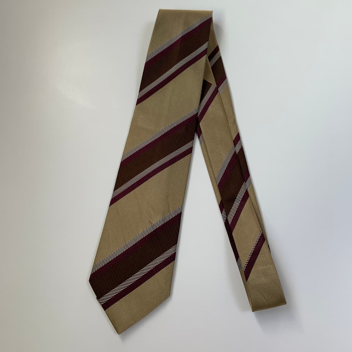 홀리데이 앤 브라운 레지멘탈 클래식넥타이 최상급 빔즈에프 8cm 상품이미지9