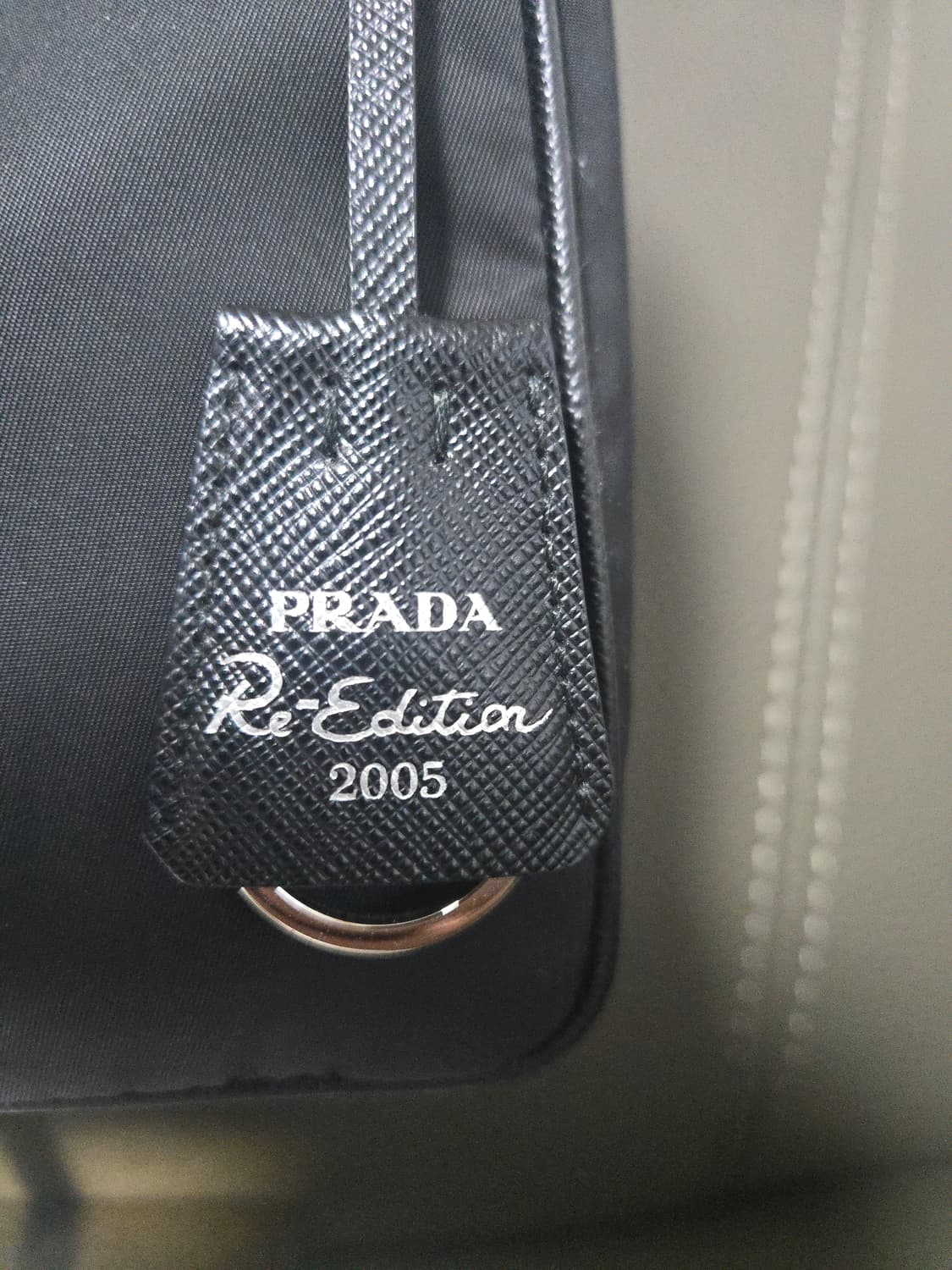 프라다 리에디션 2005 리나일론 호보백 상품이미지3