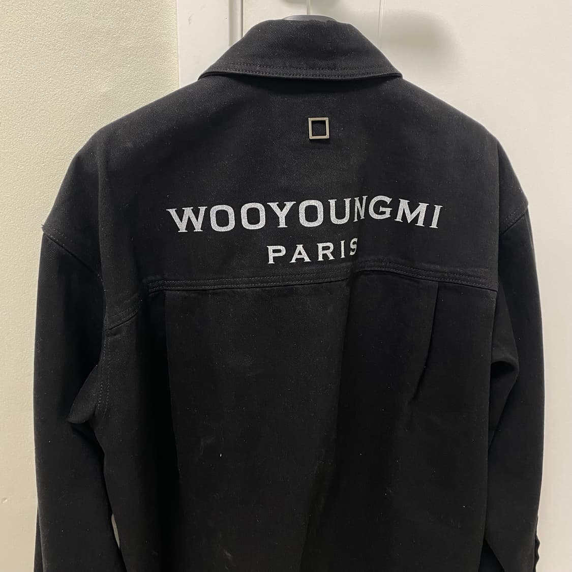 [새상품급] 우영미 백로고 데님 셔츠 청자켓 블랙 상품이미지1