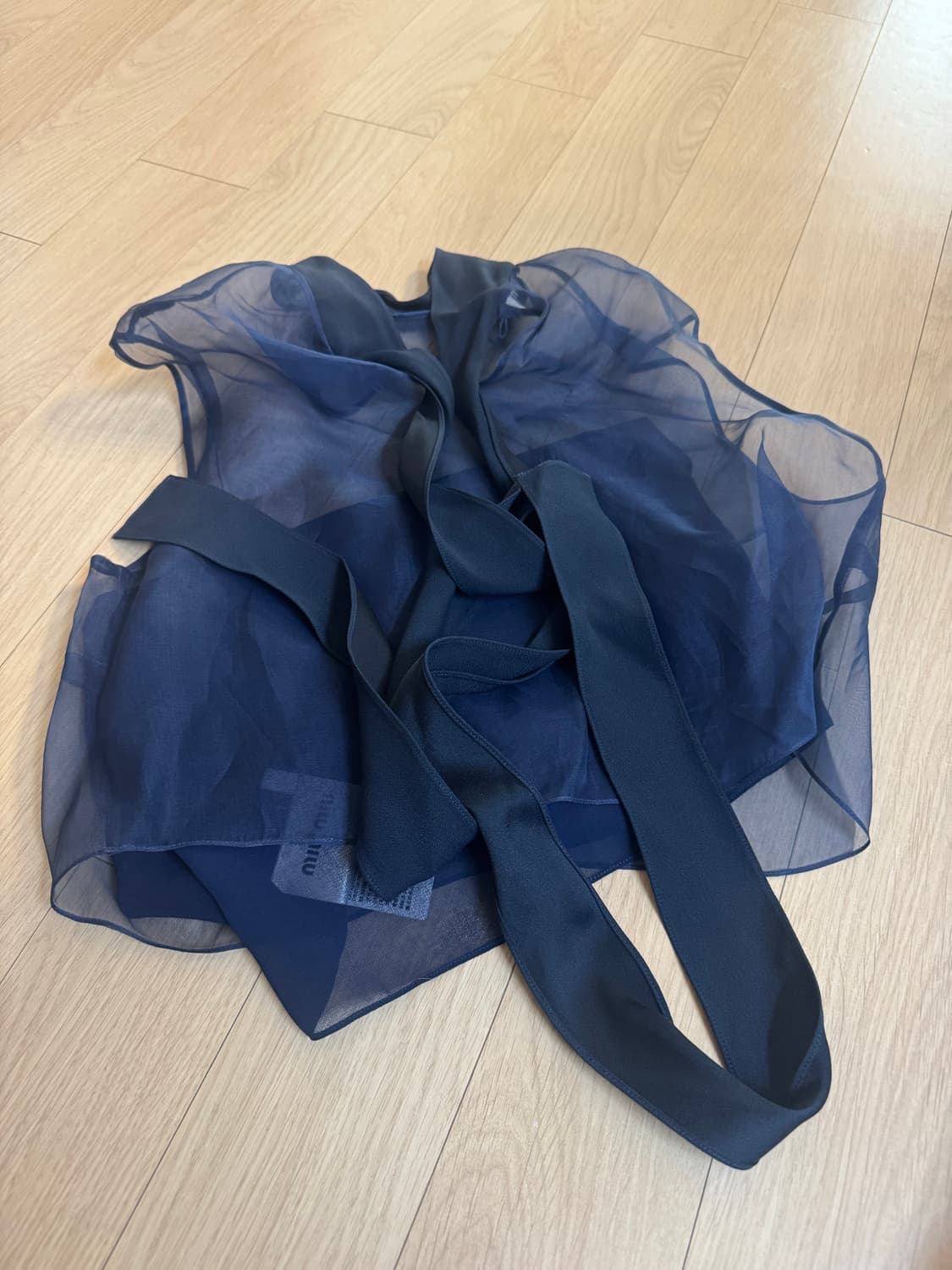 미우미우 실크 탑 나시 세트 상품이미지4