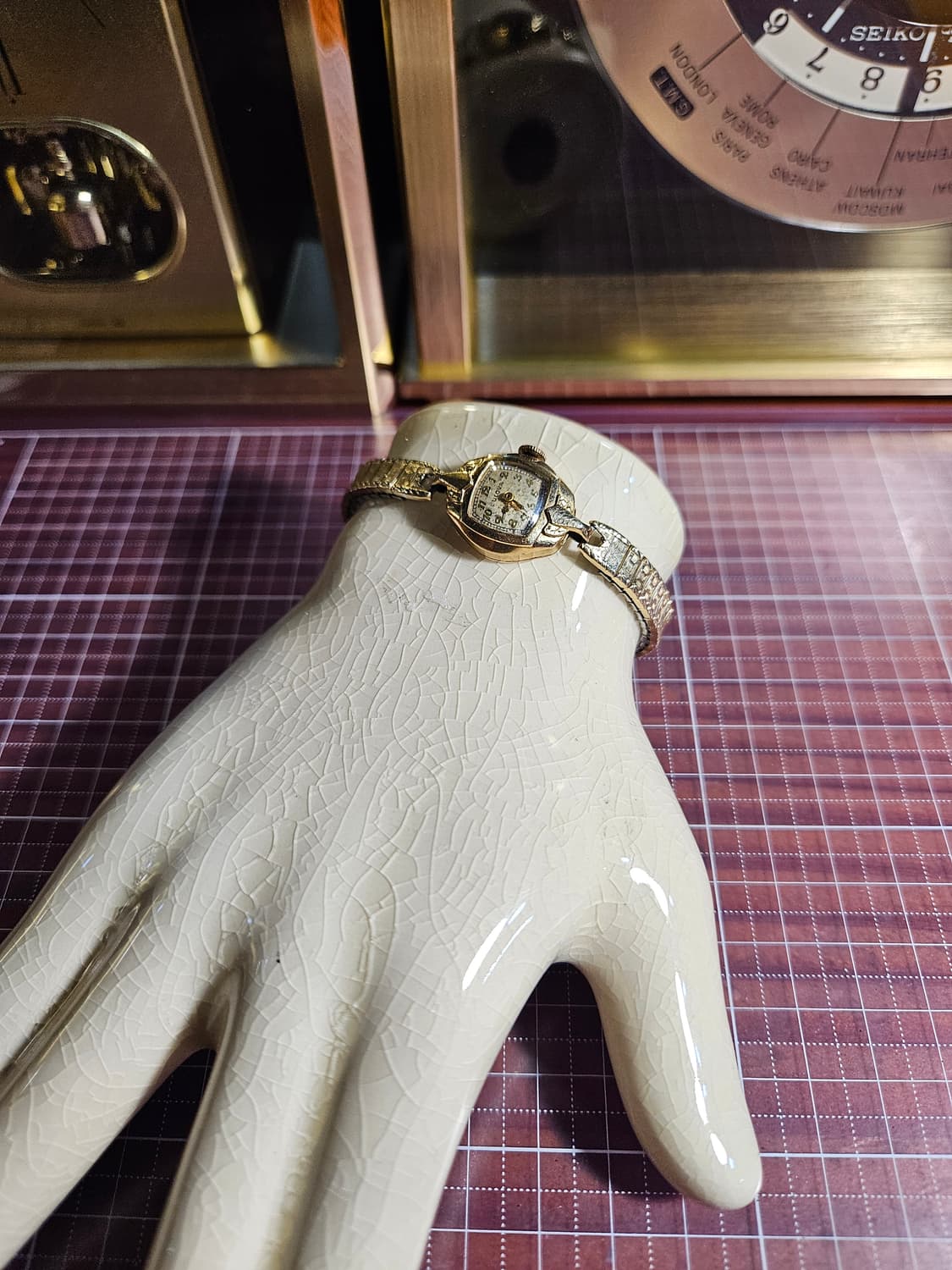 부로바 빈티지 여성용 금장 수동 핸드와인딩 상품이미지2