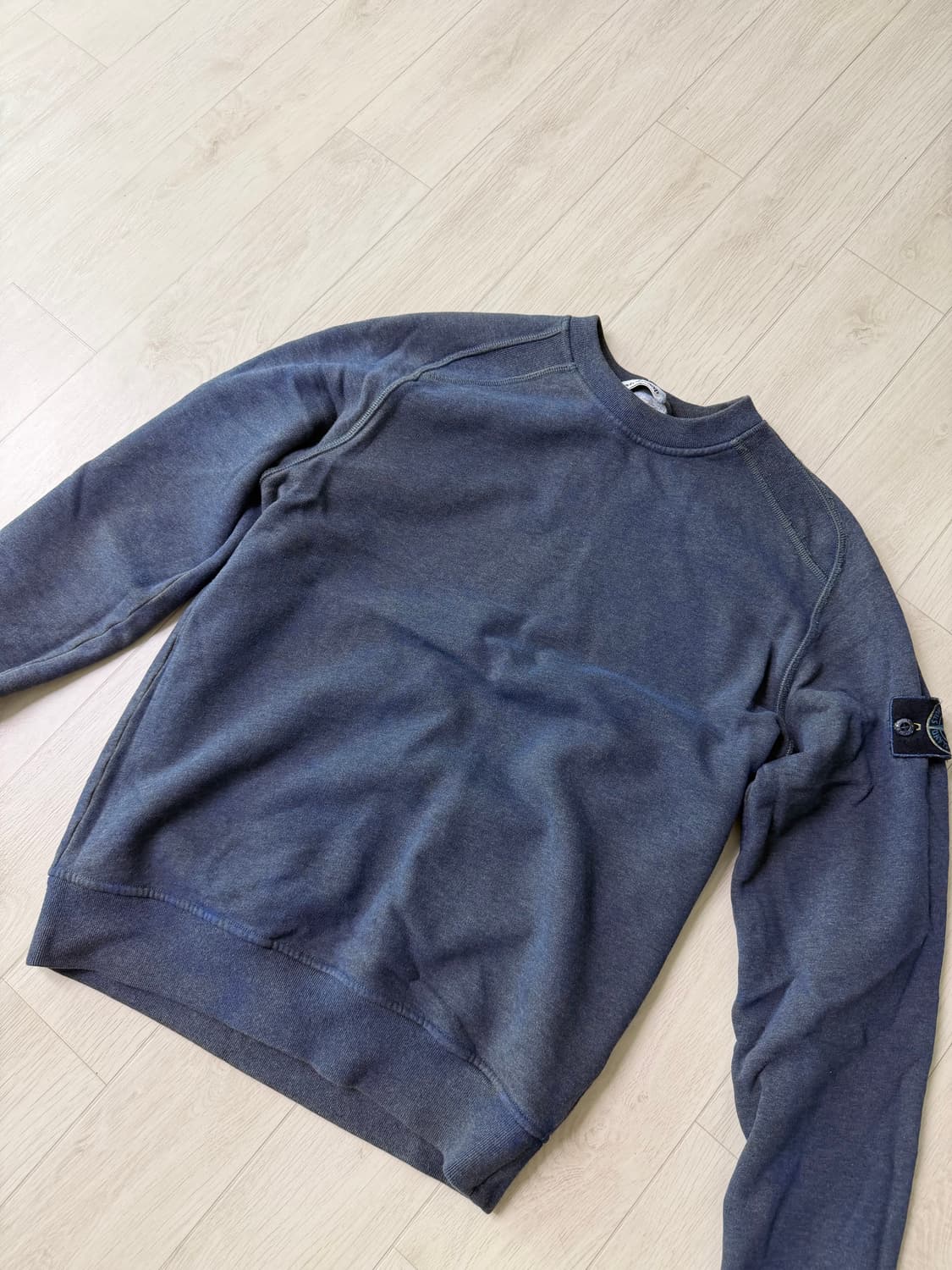 [m]스톤아일랜드 더스트 맨투맨 상품이미지1