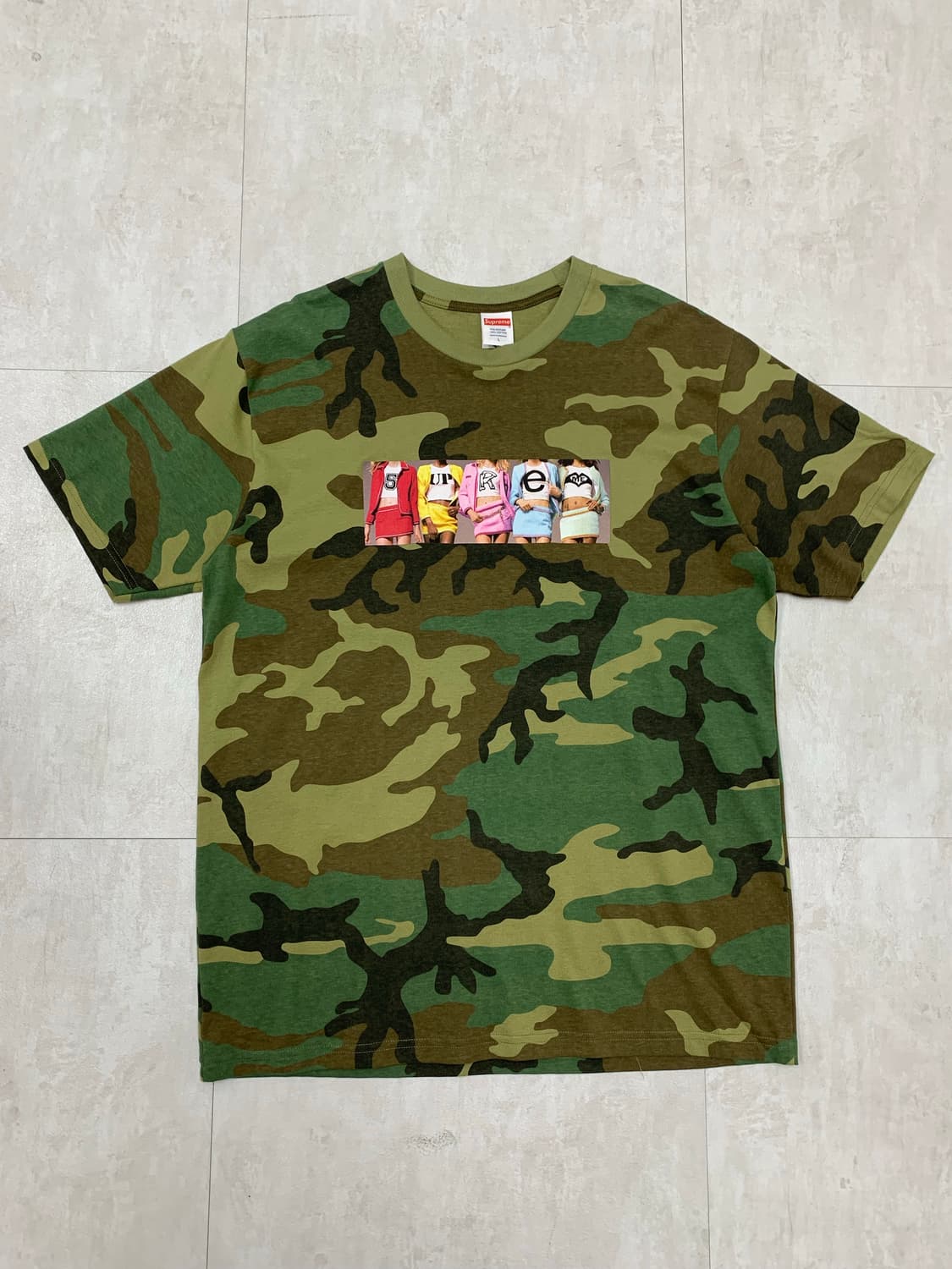 슈프림 girl tee camo FW25 #587 상품이미지1