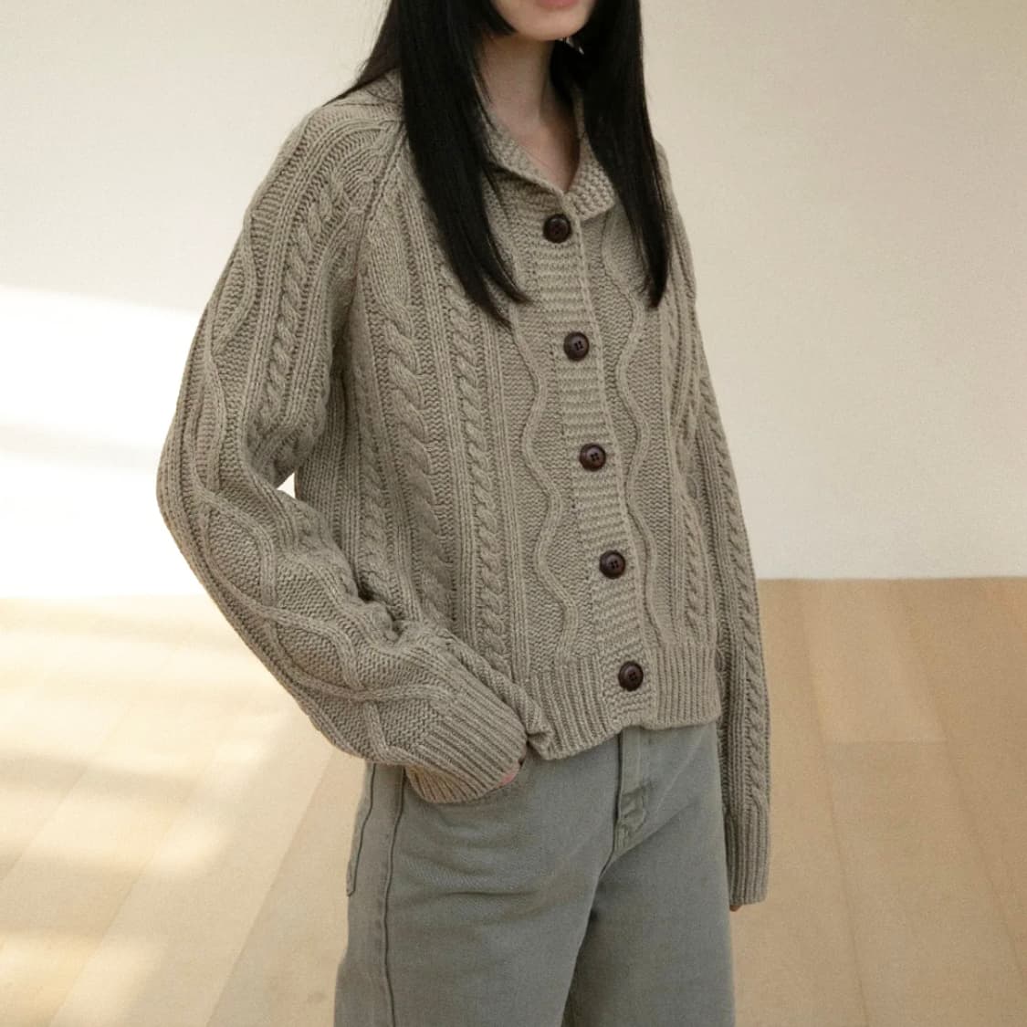 리브레(LIBRE) 우드버튼 숄카라가디건 프리사이즈 새상품 상품이미지1