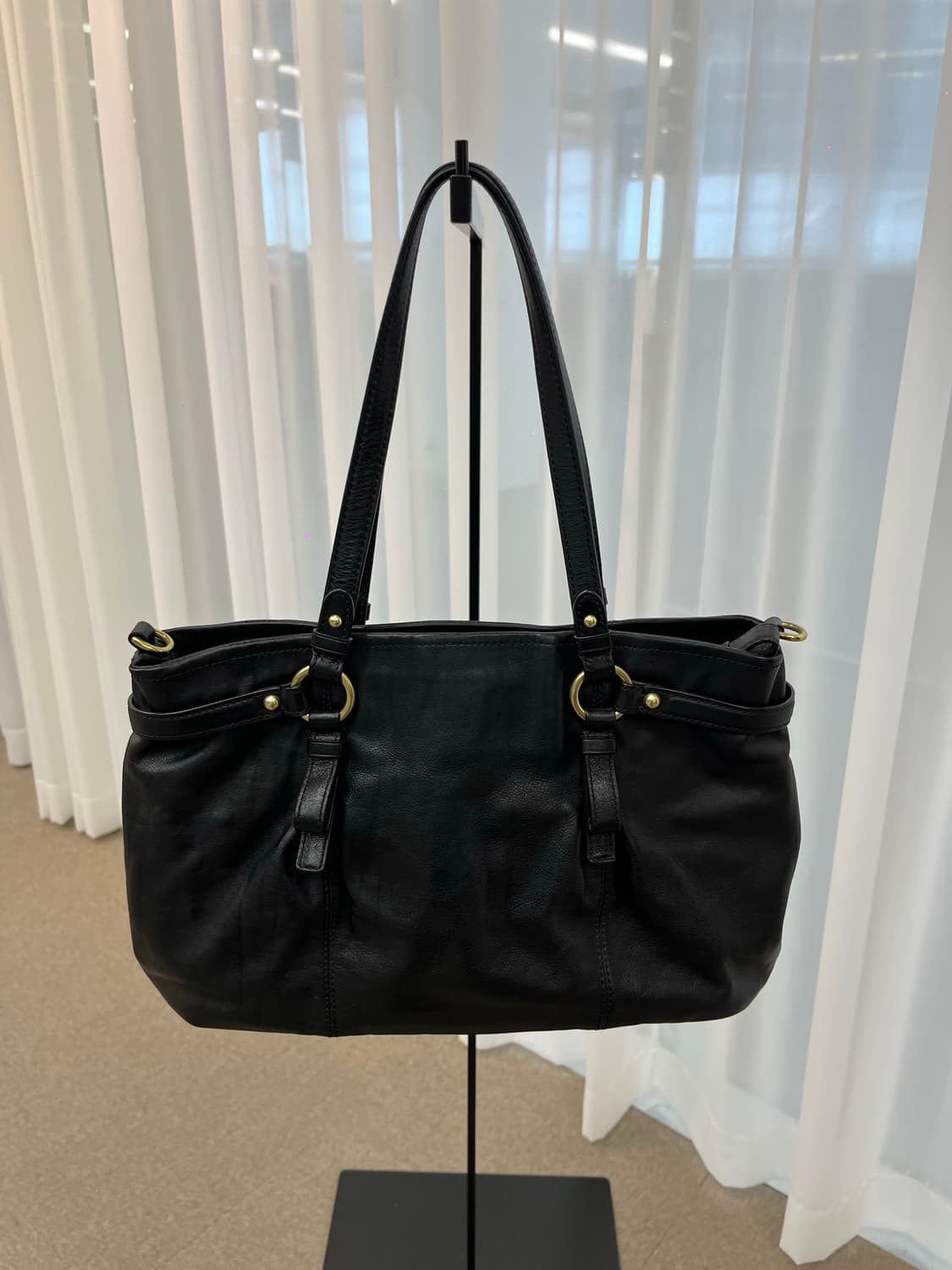 Coach Black Square Shoulder Bag 상품이미지6