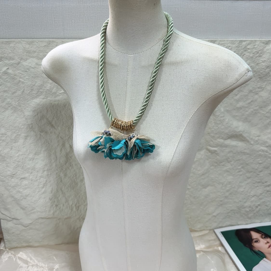 빈티지 망사 플라워 오리엔탈 브레이드 목걸이 상품이미지1