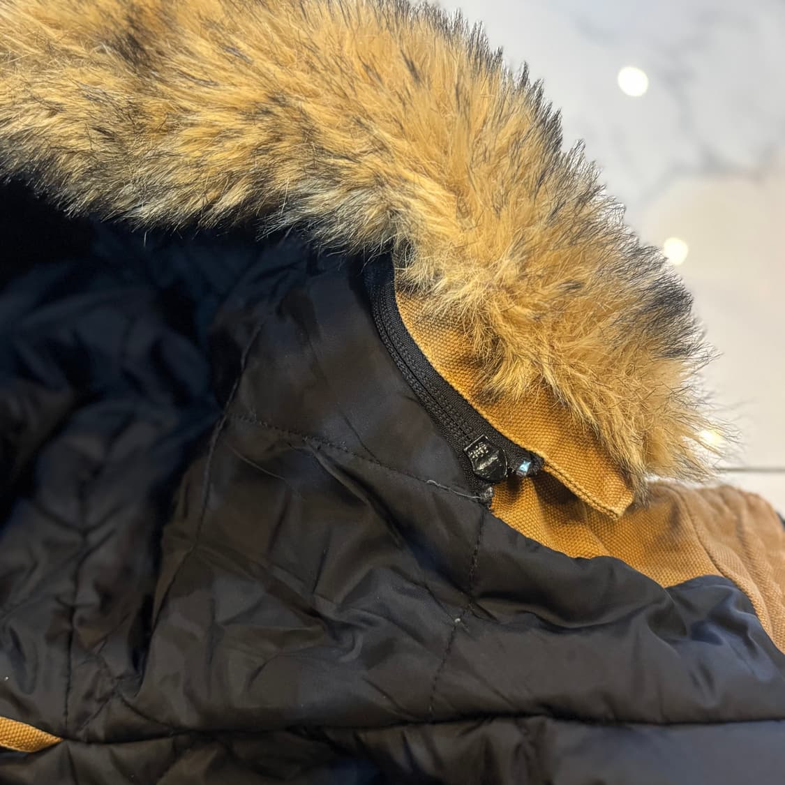 칼하트 시베리안 파카 상품이미지4