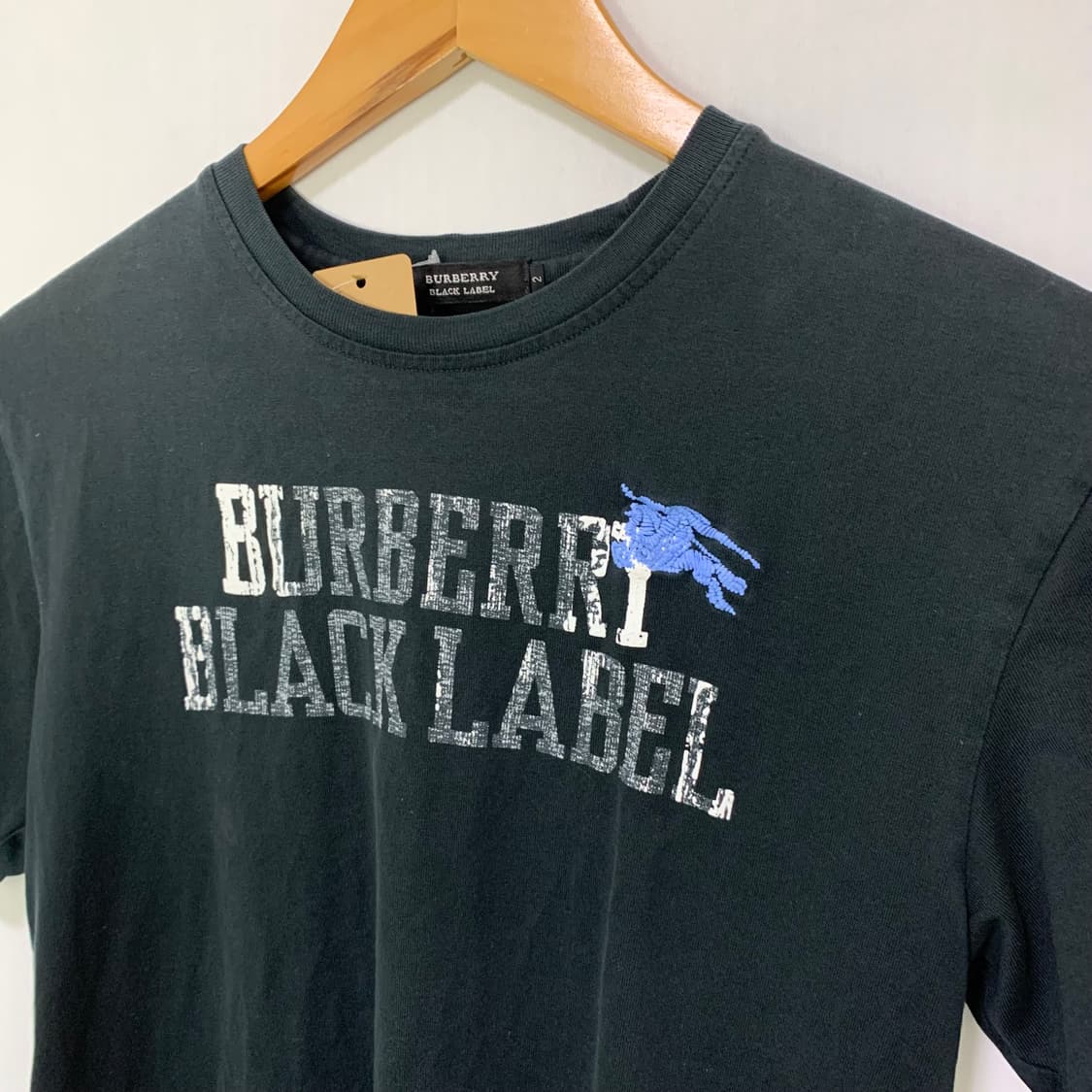 버버리 블랙라벨 라운드넥 프린팅 반팔 티셔츠 블랙 남녀공용 상품이미지4