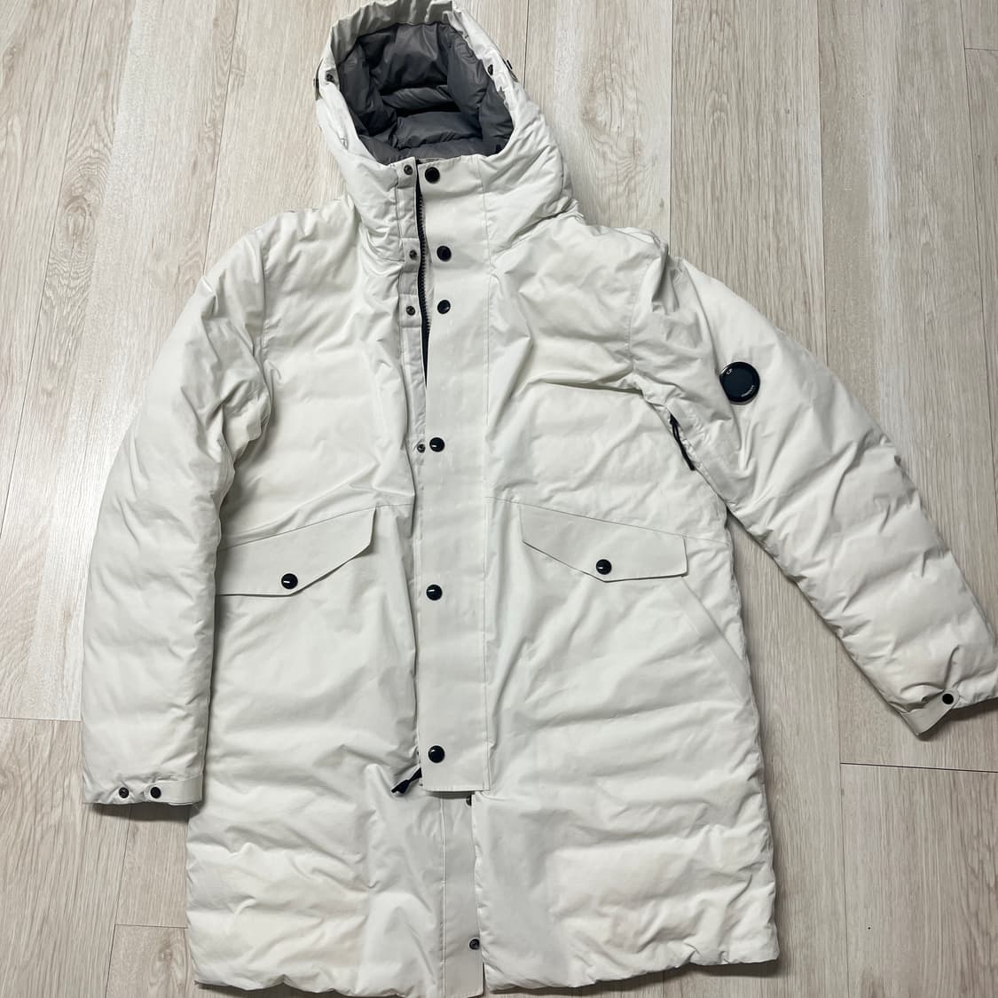 C.P. 컴퍼니 micro-m 화이트 패딩 105 상품이미지1