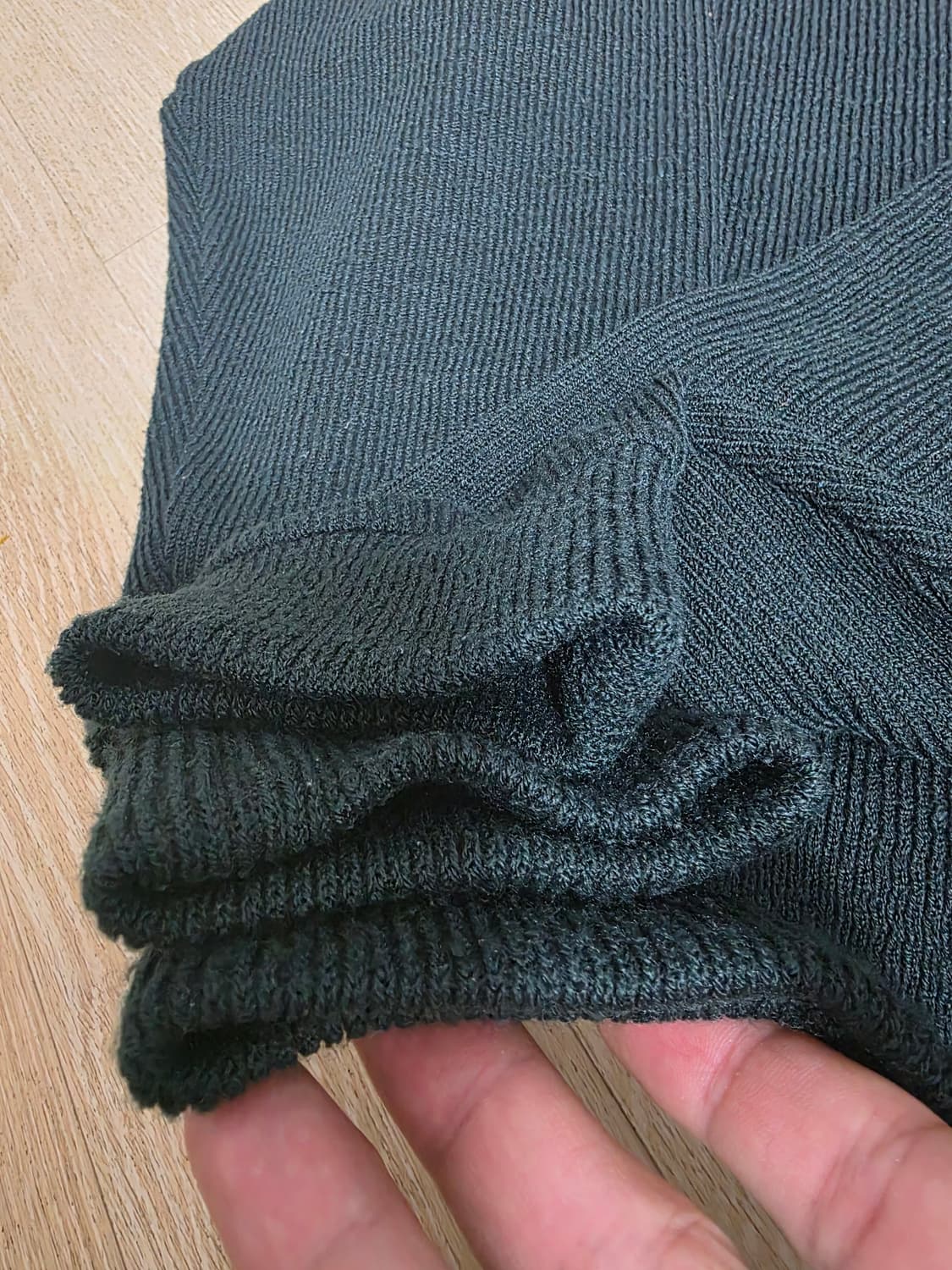 골스튜디오 브이넥 자수 로고 가디건 XL 상품이미지6