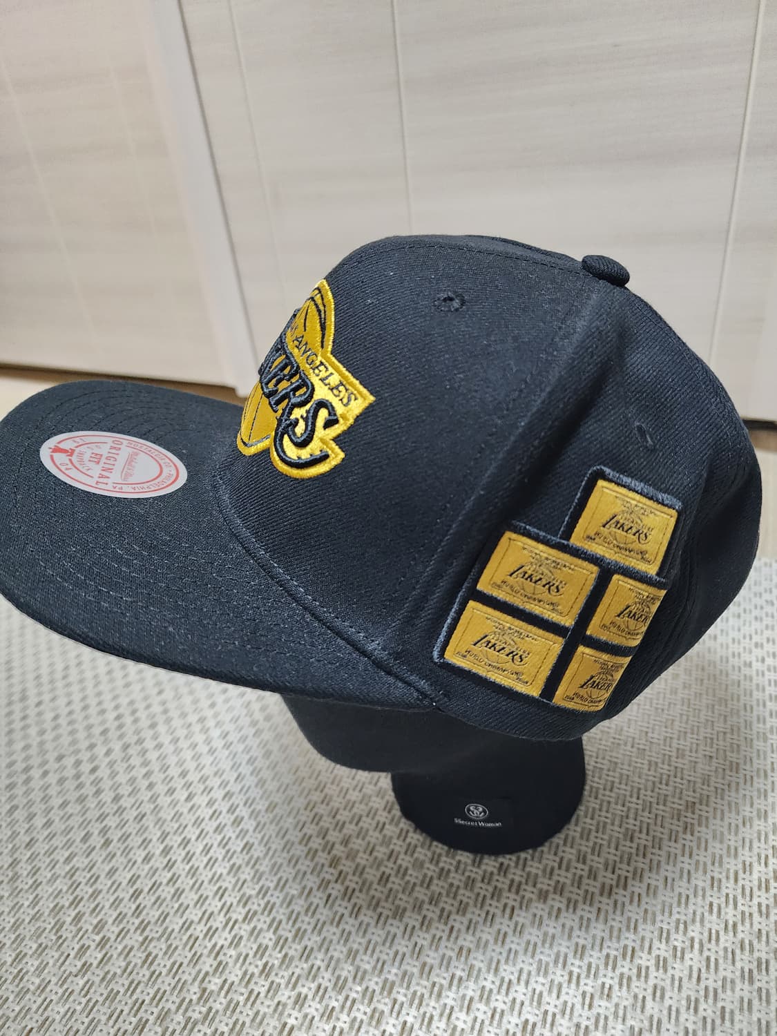  미첼앤네스 로스앤젤레스 레이커스 코비 브라이언트 챔피언 824 스냅백 상품이미지1