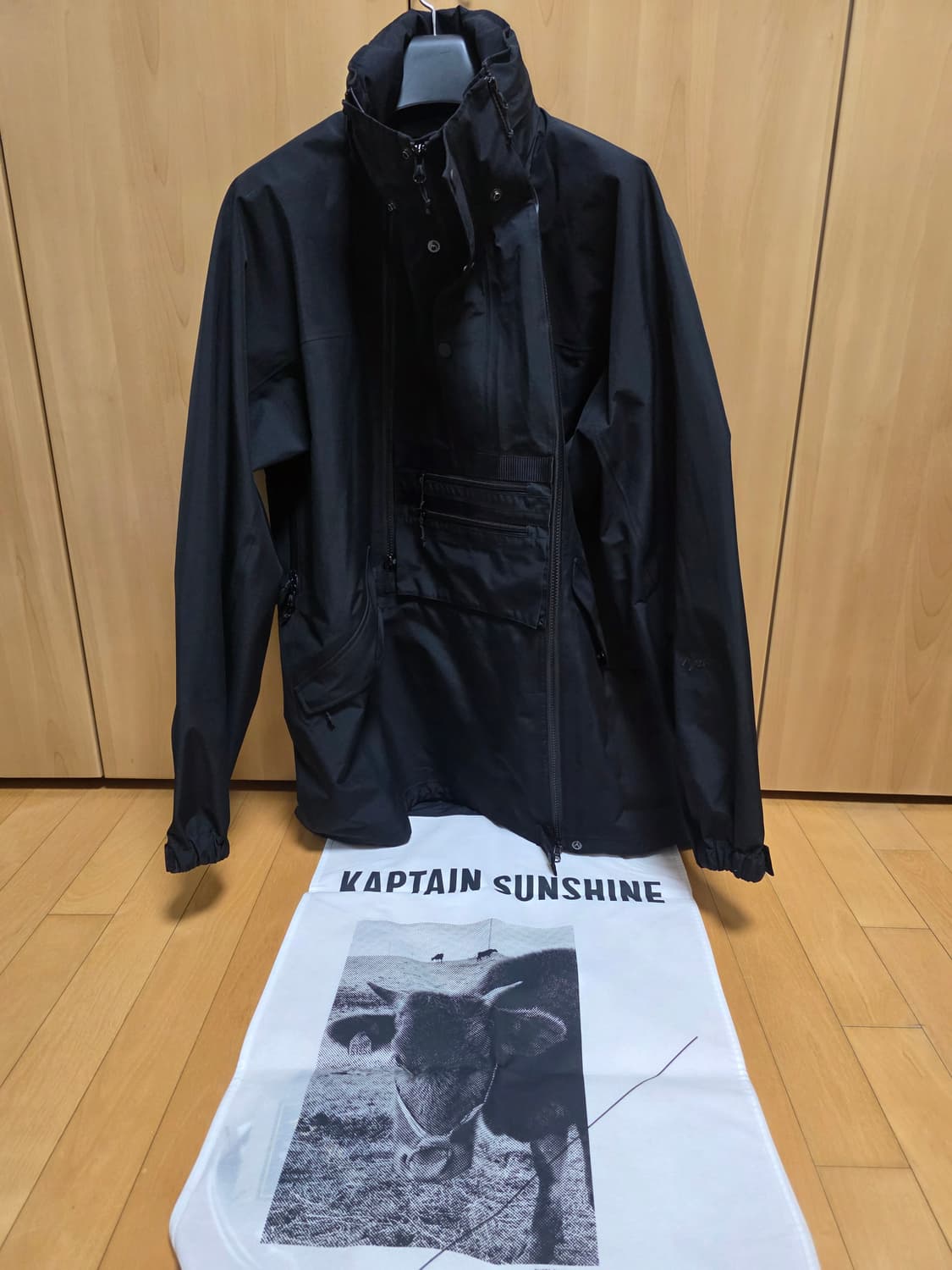 캡틴선샤인 x 골드윈 마운틴 자켓 블랙 40 상품이미지1