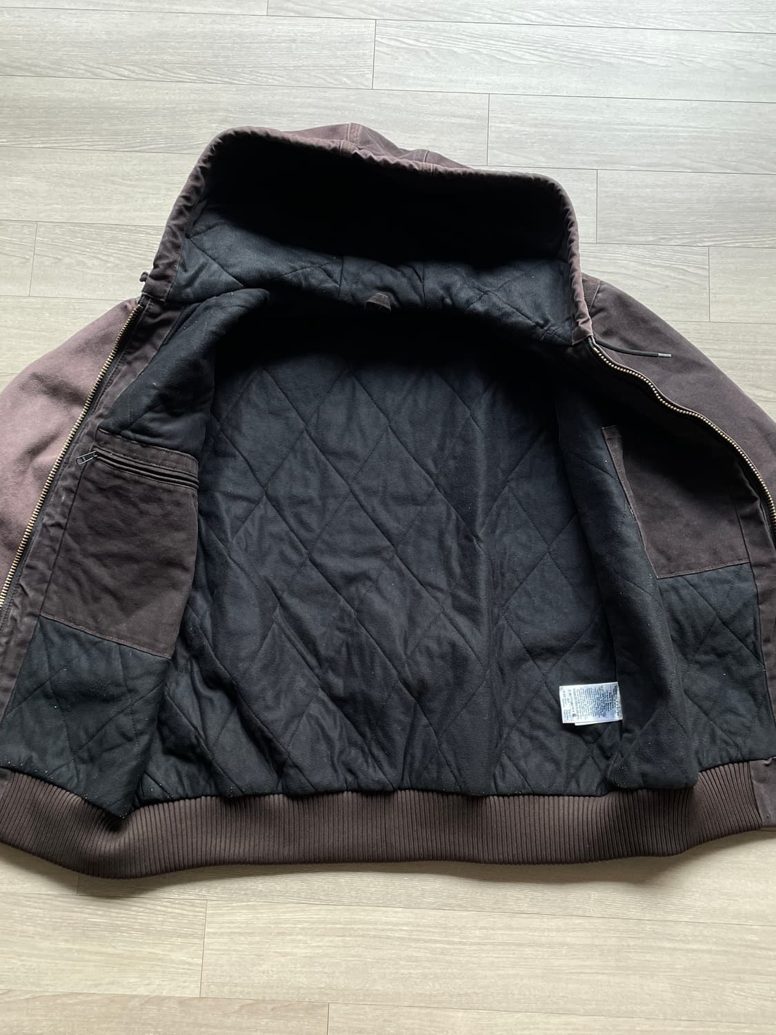 칼하트 j130 DKB 선페이딩 다크 브라운 액티브 자켓 샌드스톤 상품이미지10