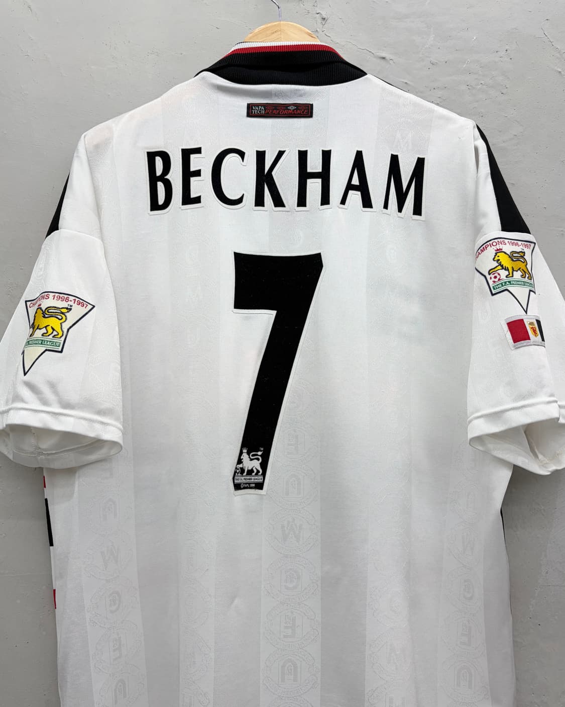 엄브로 97-99 맨체스터 유나이티드 어웨이 리그킷데이비드 베컴 상품이미지2