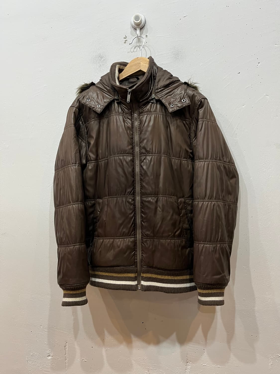 컨버스 재팬 브라운 퍼 패딩 상품이미지1