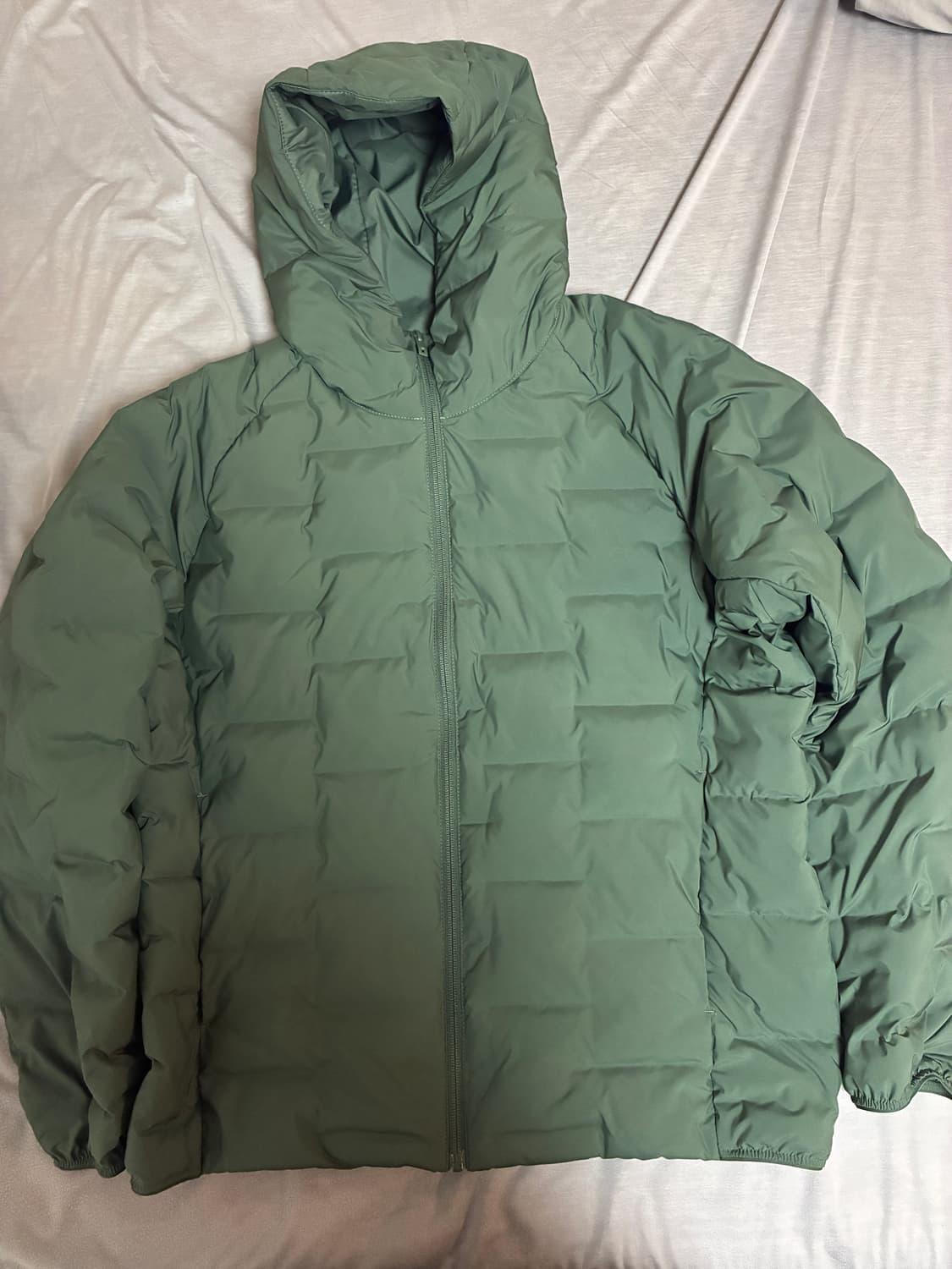 유니클로 퍼프테크 파카 상품이미지3