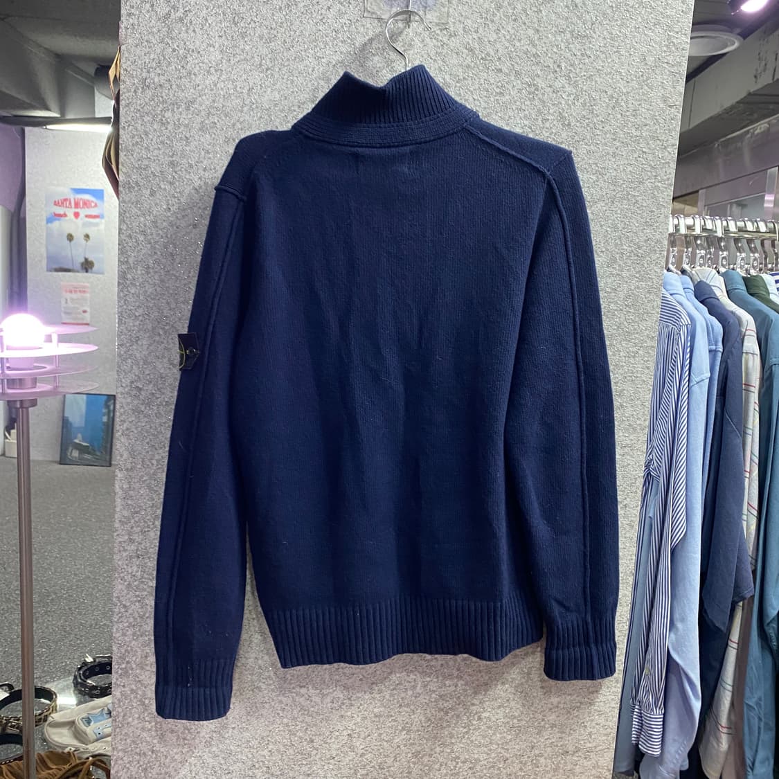 스톤아일랜드 네이비 하프 버튼 반집업 니트 B3900 상품이미지4