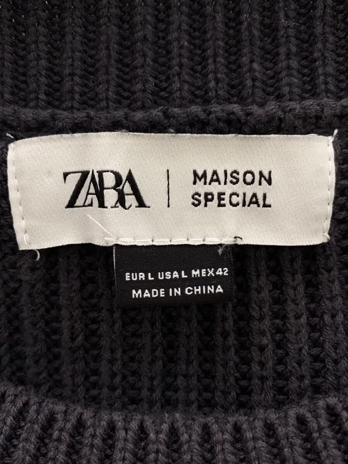 자라 x 메종 스페셜 콘트라스트 스티치 스웨터 다크 그레이 상품이미지4