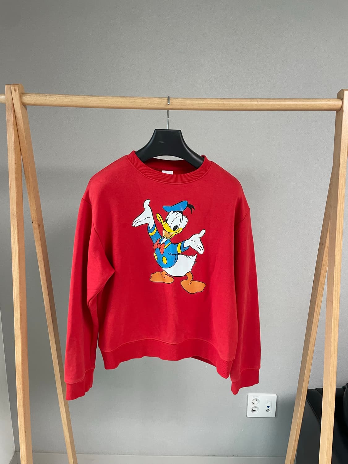 도날드덕 프린팅 맨투맨 (레드) 상품이미지2