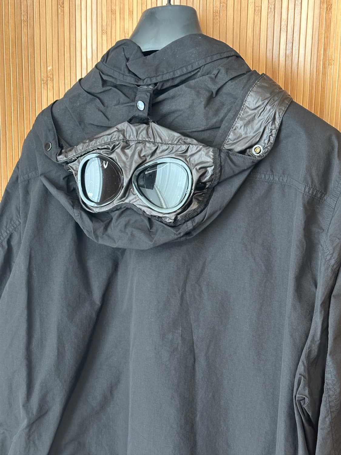 씨피컴퍼니 플랫 나일론 고글 셔츠 자켓 상품이미지7