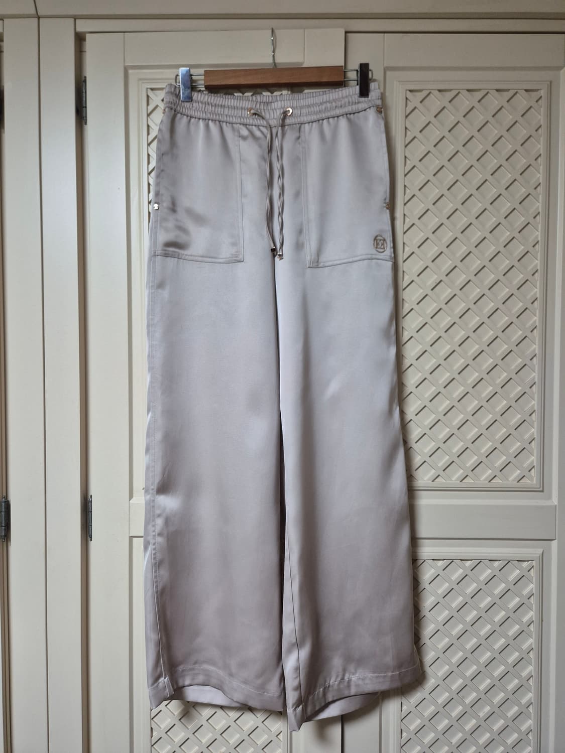 에스까다 새틴 와이드 팬츠(미착용) 상품이미지1