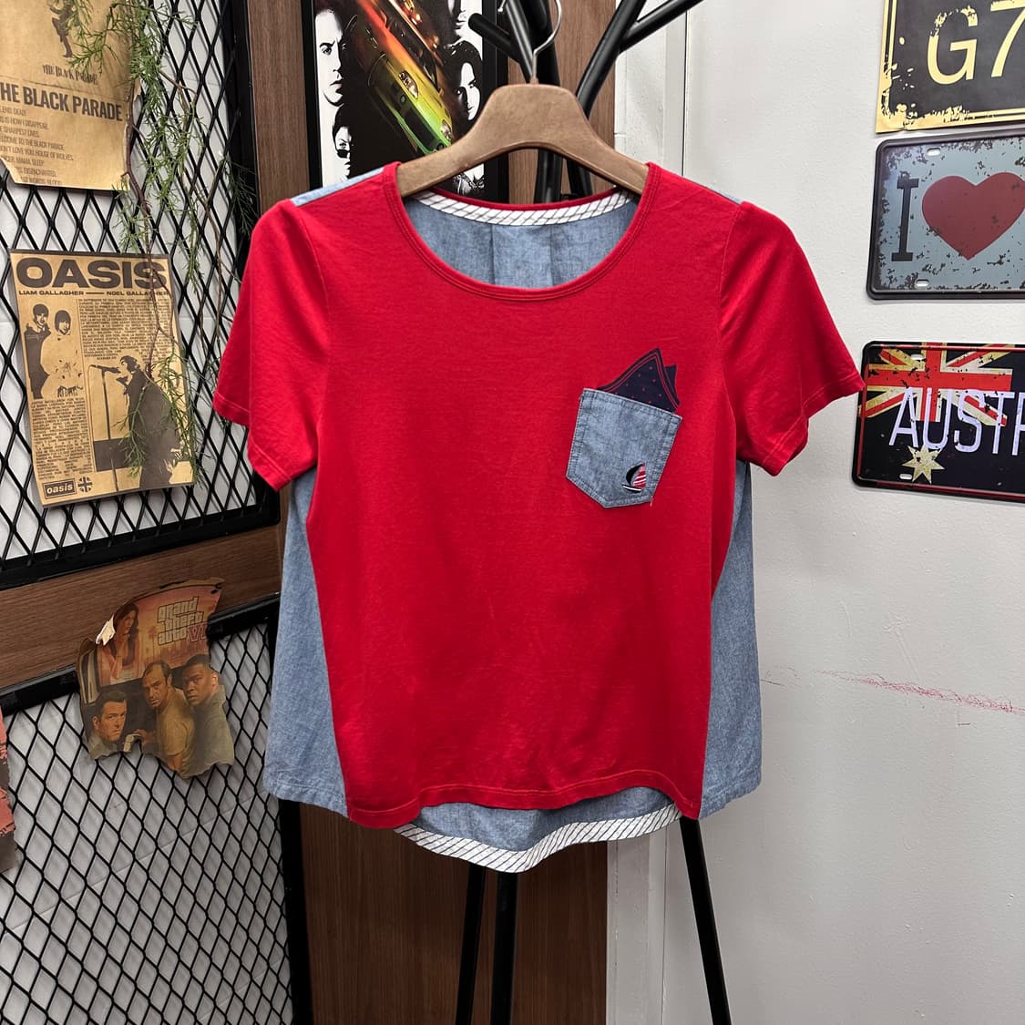 Red Denim Pocket Detail T-Shirt 상품이미지1