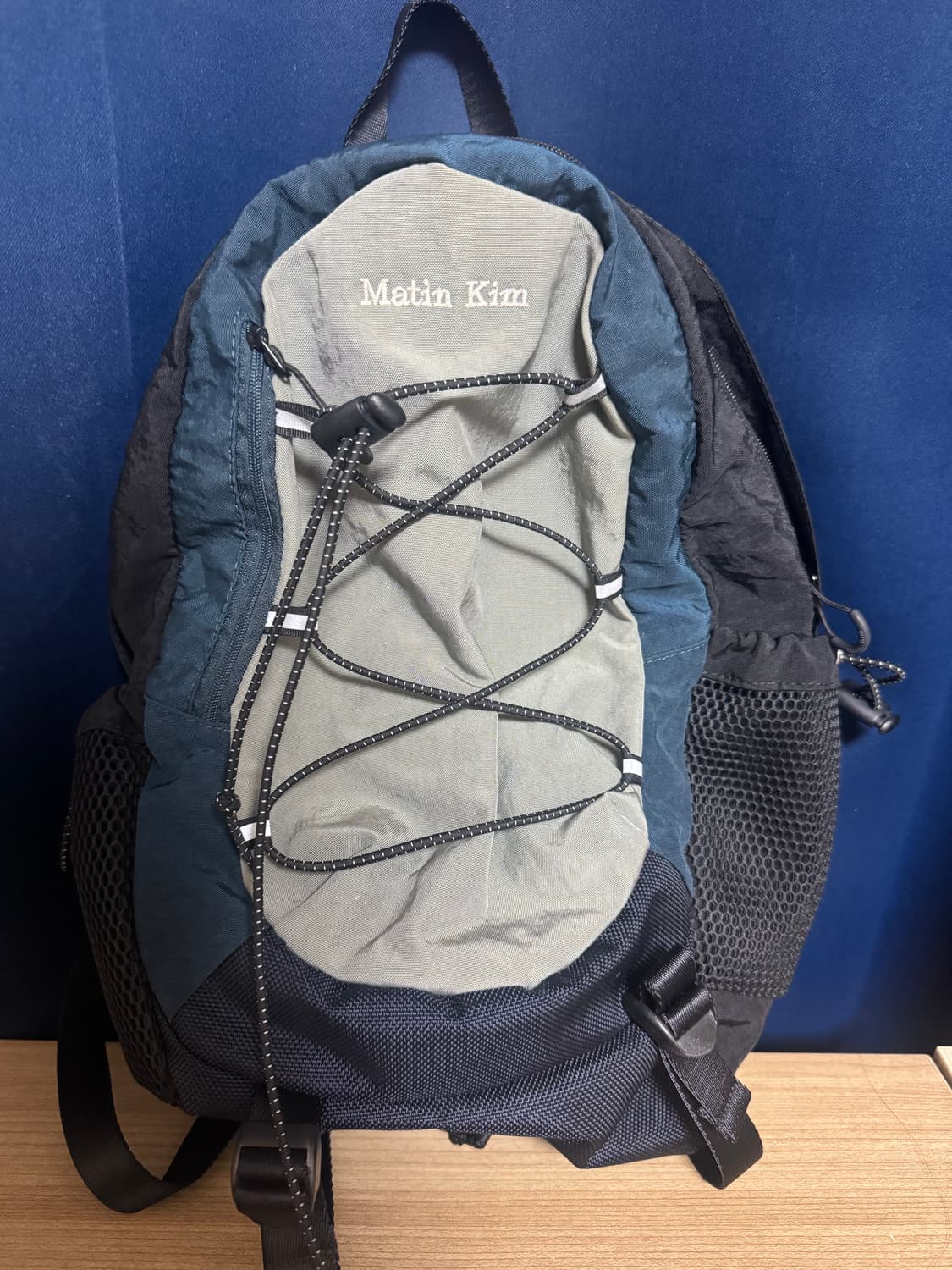 마뗑킴 스트링 유틸리티 백팩 카키 상품이미지2