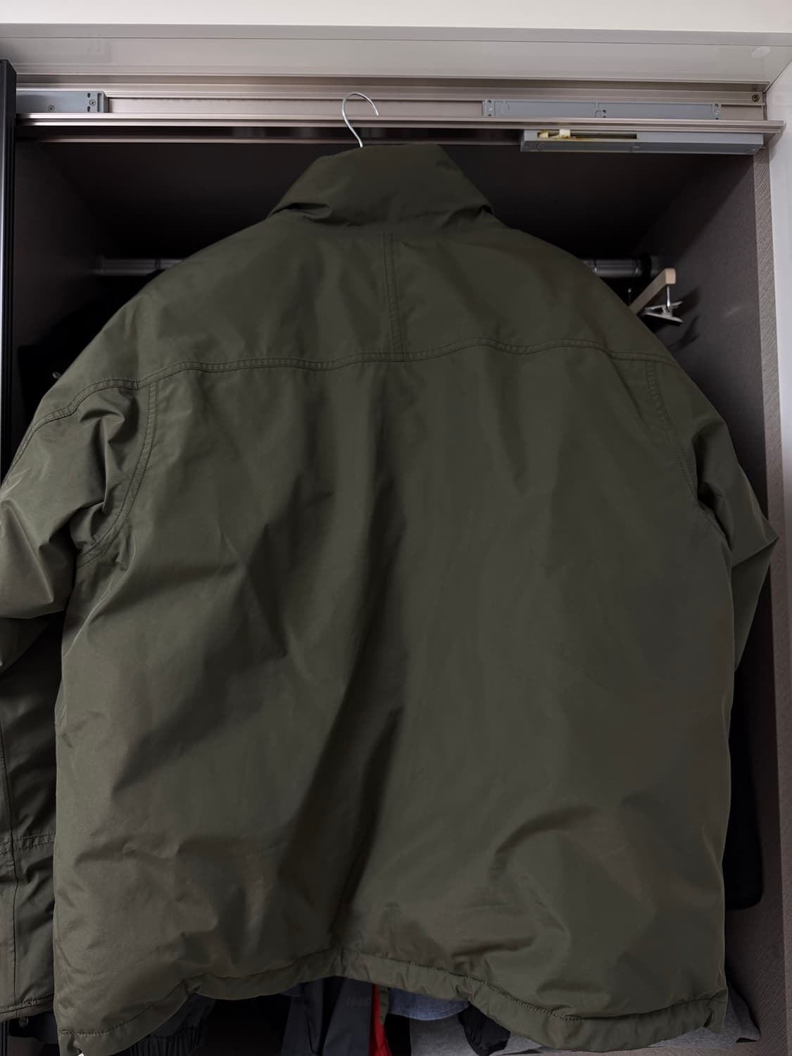 나나미카 숏 다운자켓 패딩 카키 L 상품이미지2