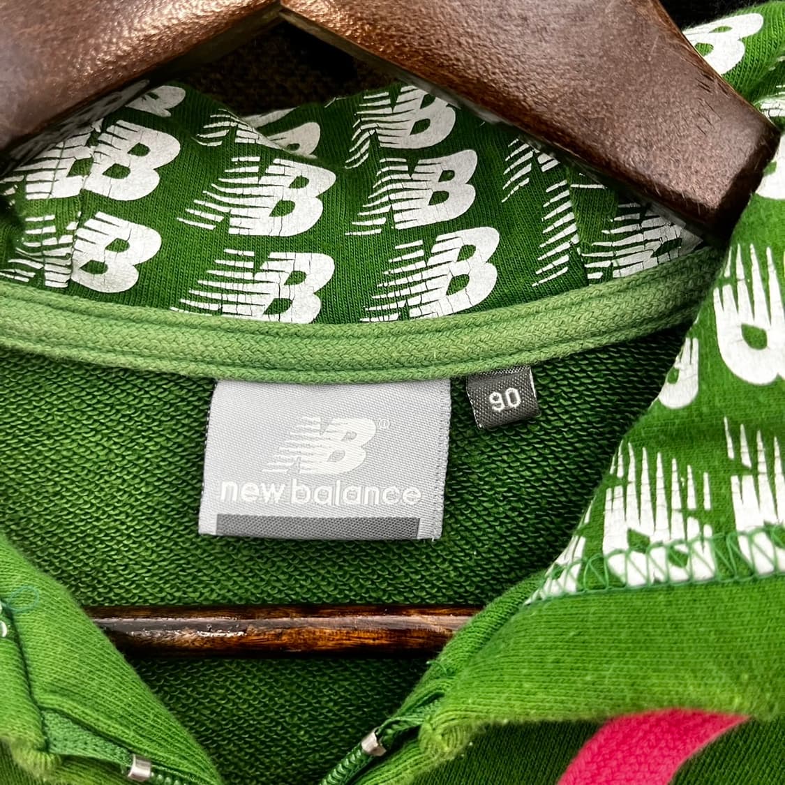 뉴발란스 스트릿 키치 Y2K 딱붙핏 세미크롭 후드집업 K0163 상품이미지5