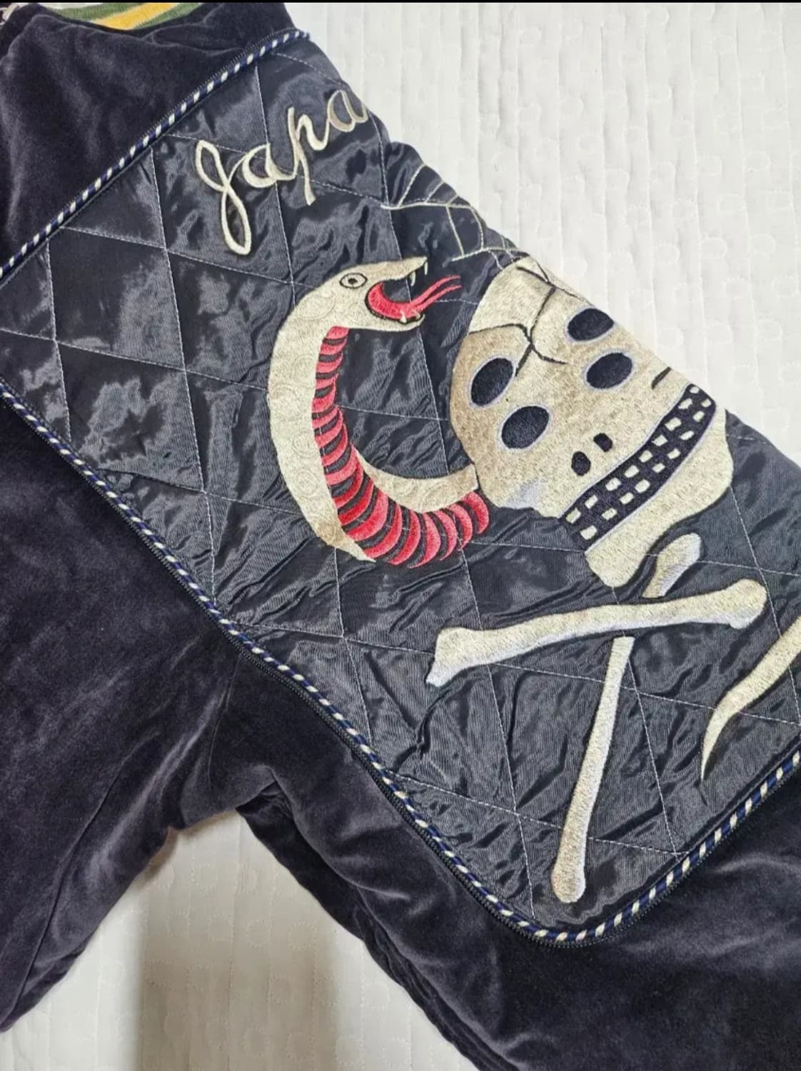 [4] 캐피탈 샴 필로우 봄버 스컬 스네이크 초판 상품이미지4