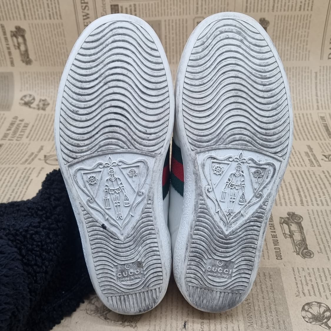 구찌 화이트 하트 스니커즈 235 상품이미지3