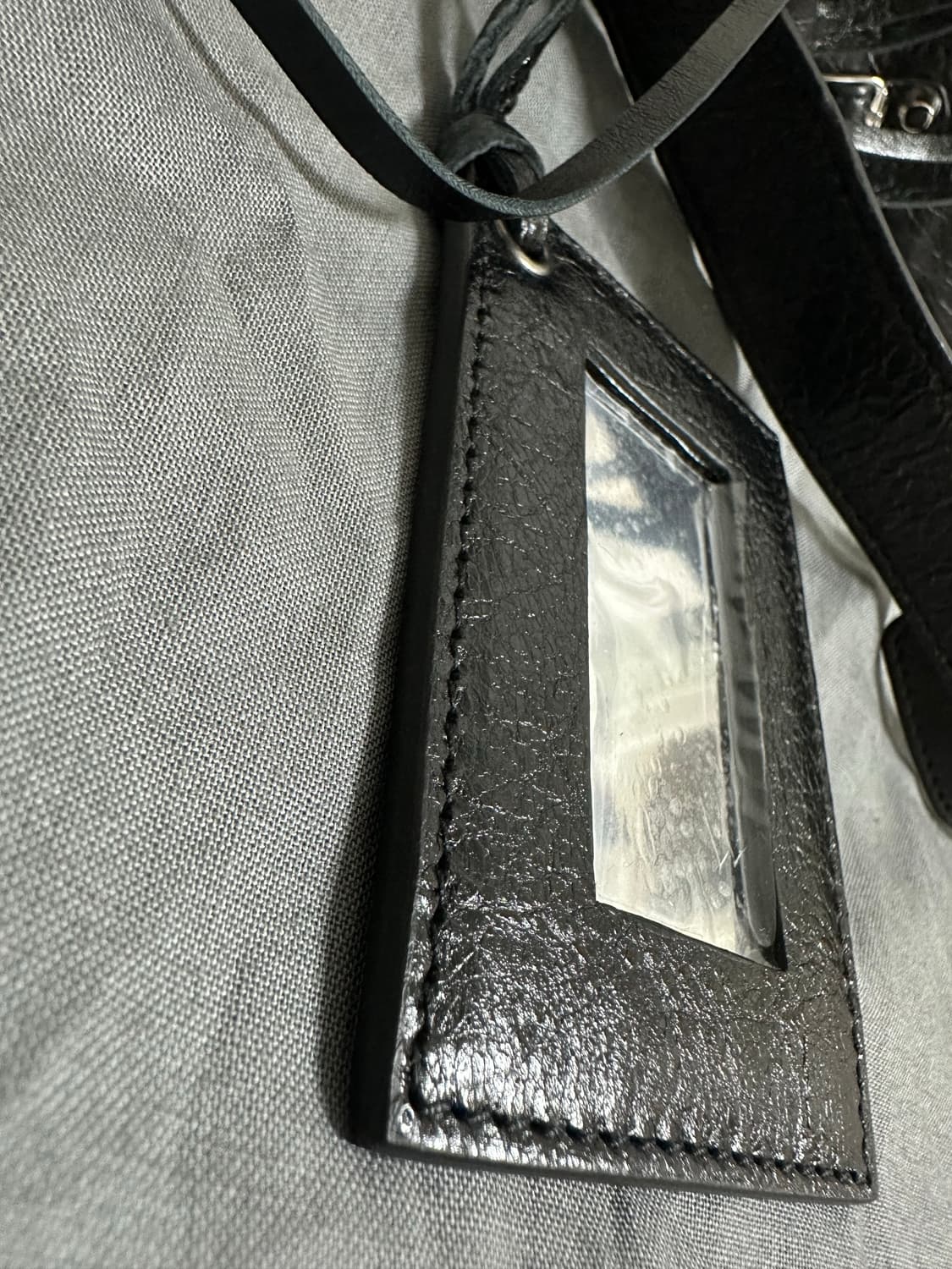 ❌예약중 [S급 정품] 발렌시아가 시티 모터백 스몰 블랙-2 상품이미지6