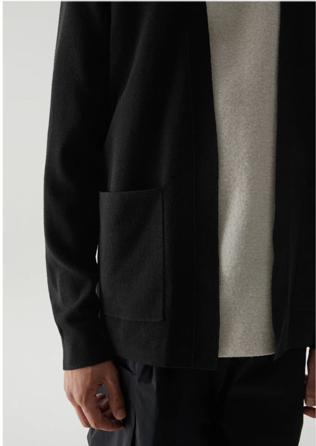 [COS] 남성 블랙 루즈핏 가디건 상품이미지10