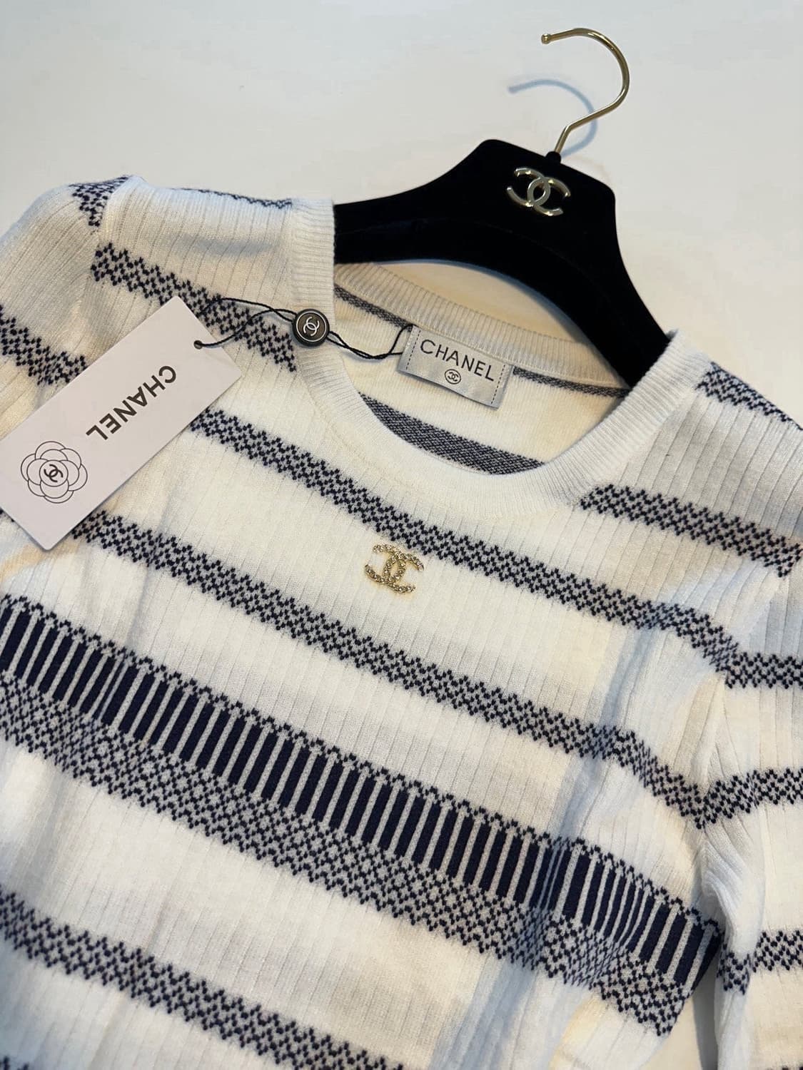 (새상품)샤넬줄지니트 상품이미지3
