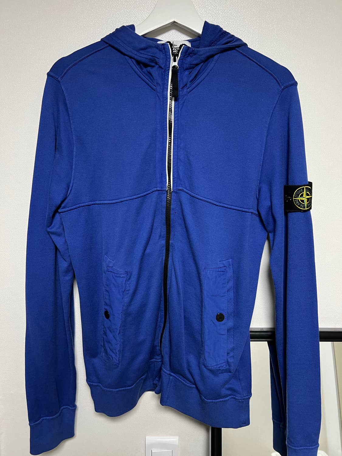 스톤아일랜드 후드집업 상품이미지2