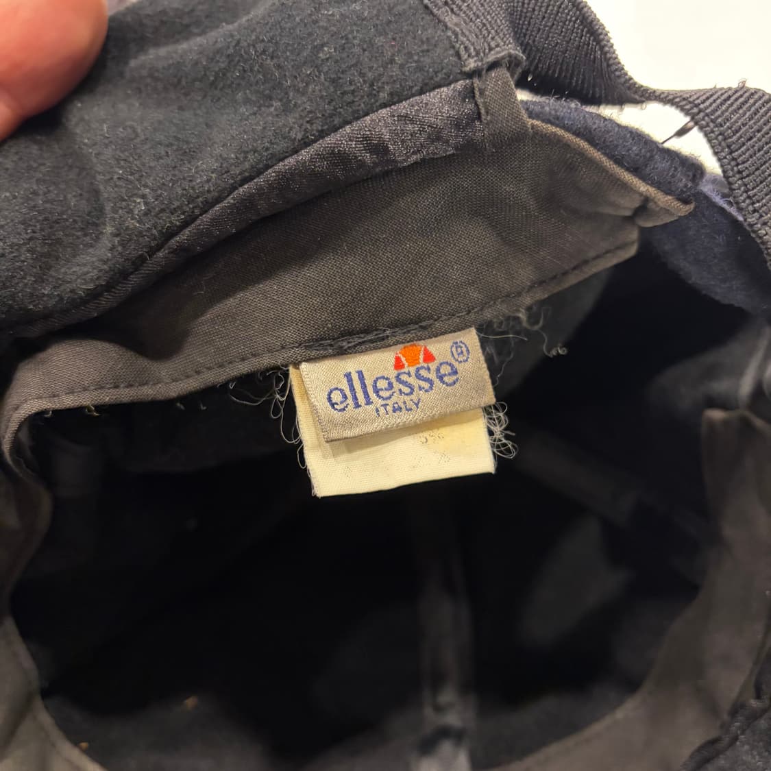 엘레쎄 빈티지 귀돌이 블랙 볼캡 모자 상품이미지5