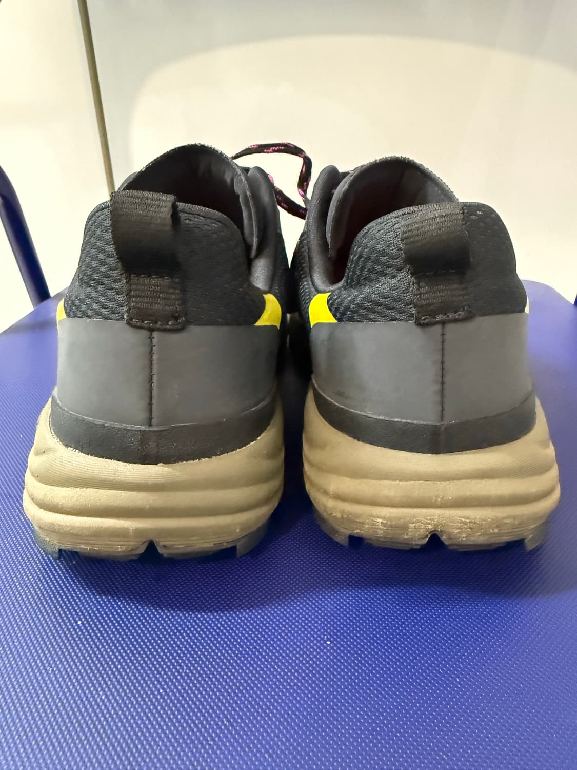 Veja DEKKAN ALVEOMESH BLACK OXFORD GREY  상품이미지3