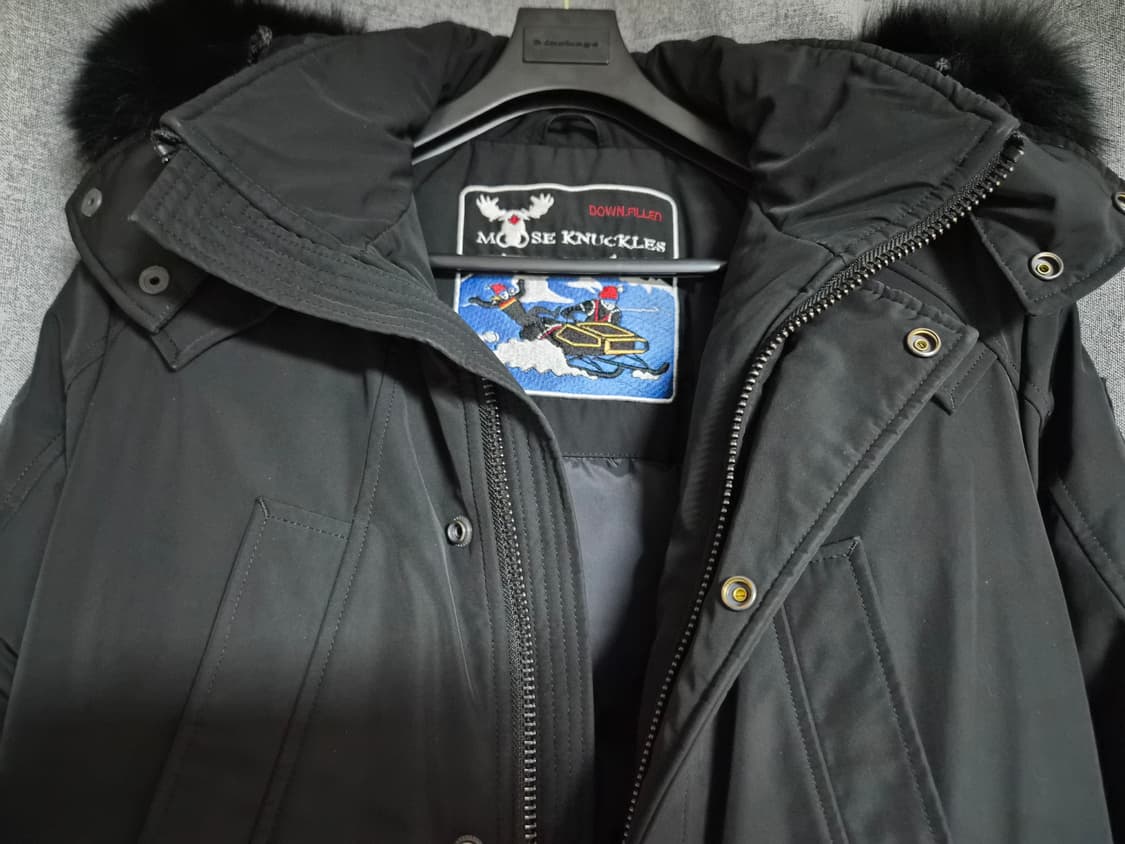 무스너클 패딩 팝니다 노비스 맥케이지 캐나다구스 상품이미지2