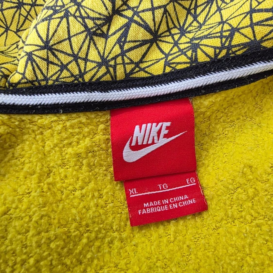 나이키 옐로우 크랙 패턴 썸홀 디테일 후드 자켓 XL 상품이미지5