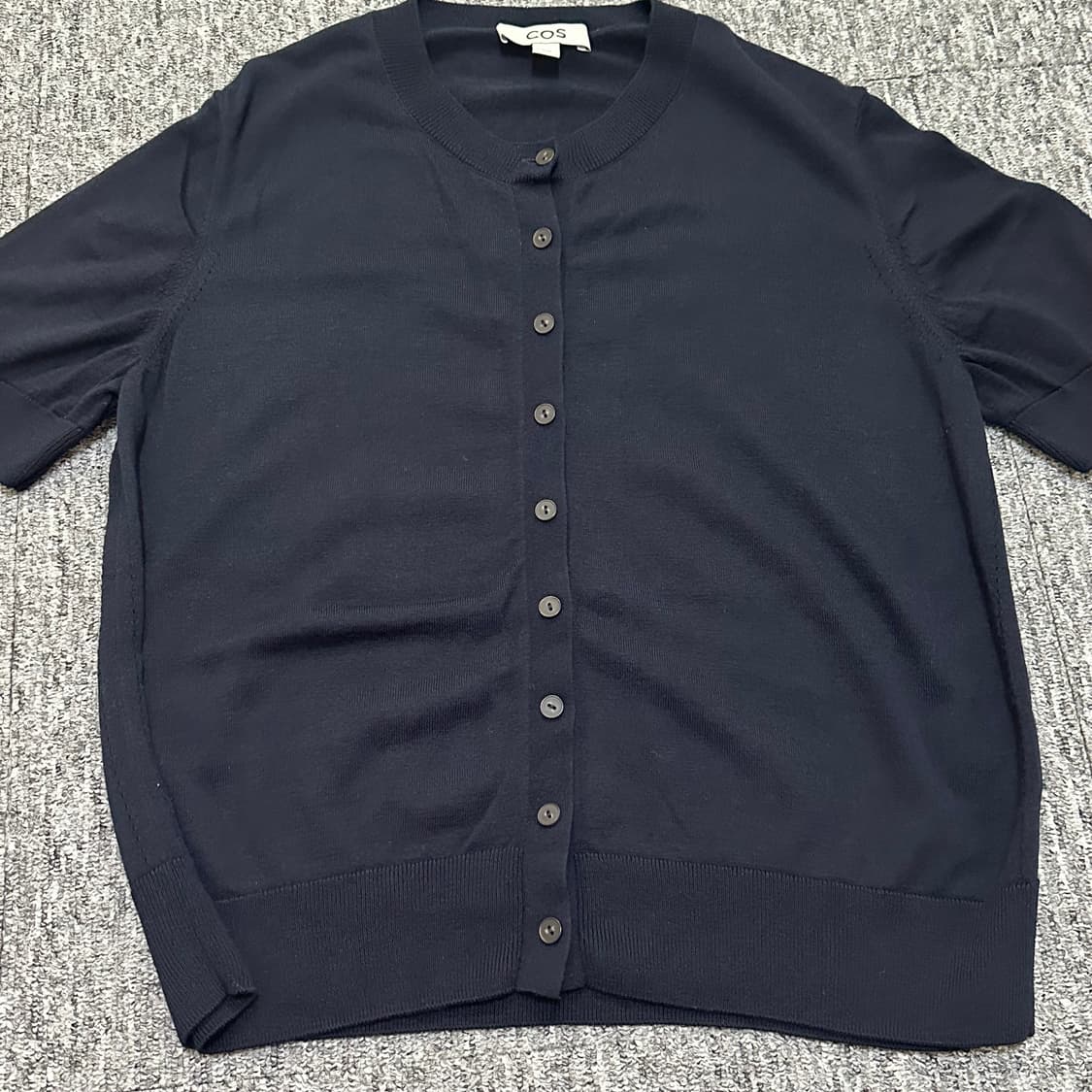 COS 코스 숏슬리브 메리노울 블랜드 반팔 가디건 네이비 상품이미지6