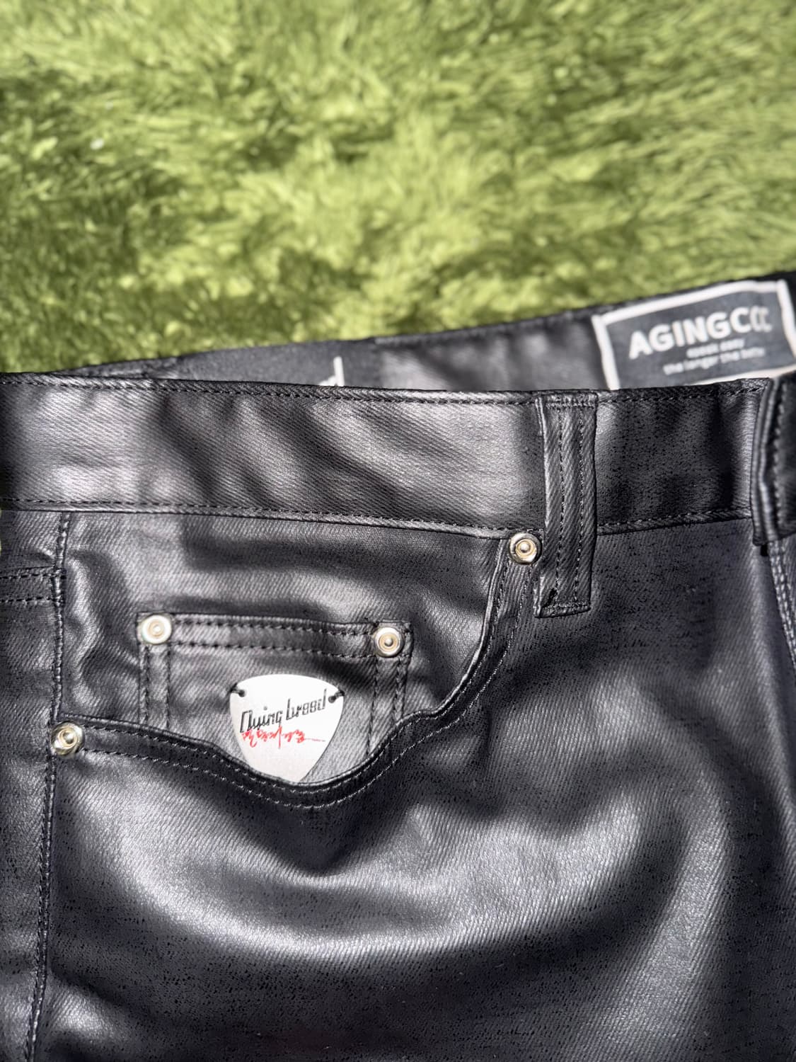 [3] 다잉브리드 X 에이징씨씨씨 피크 로고 패치 코팅 진 블랙 상품이미지3