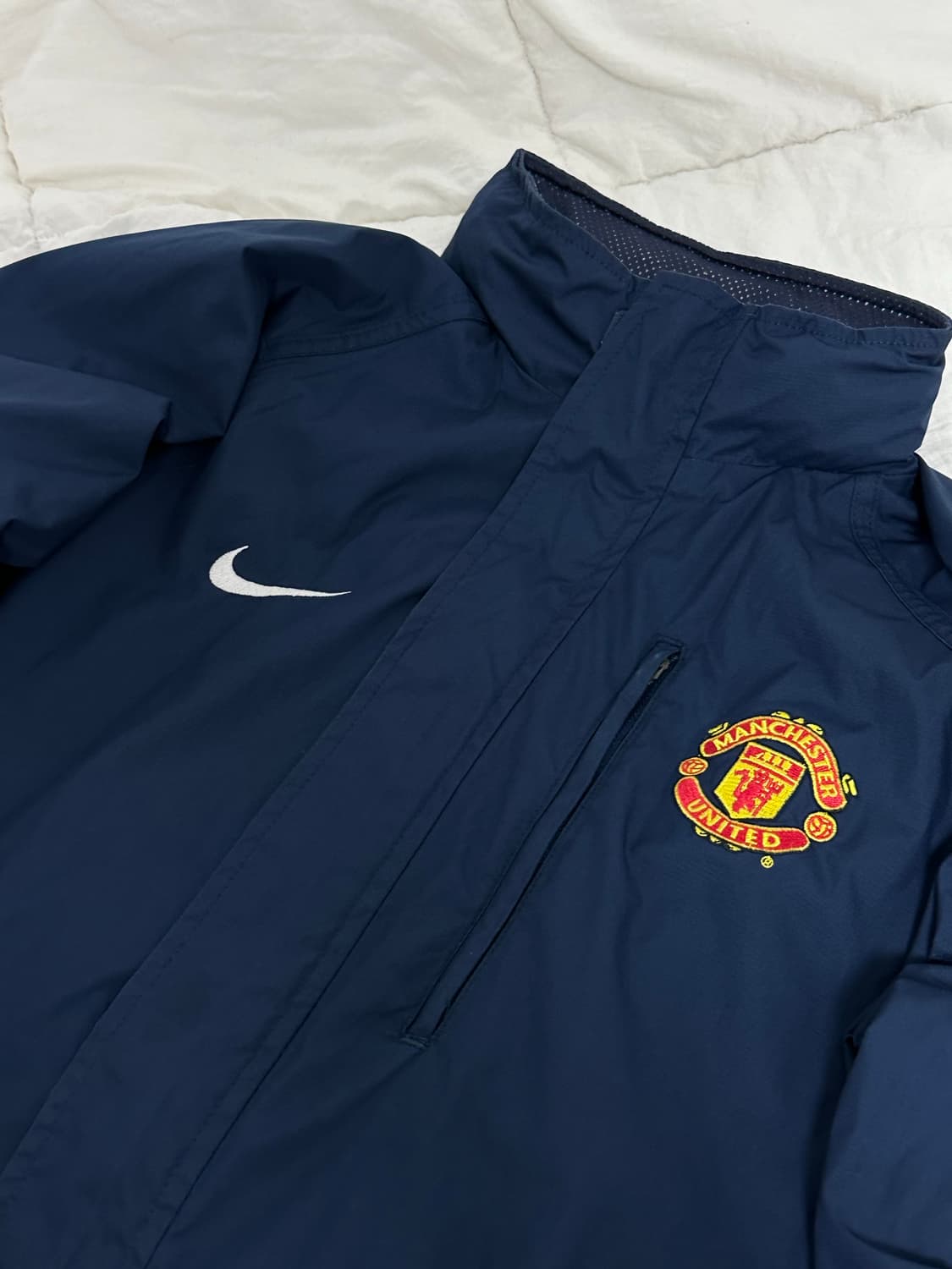 나이키 맨체스터 유나이티드 바람막이 돕바 라지 상품이미지3