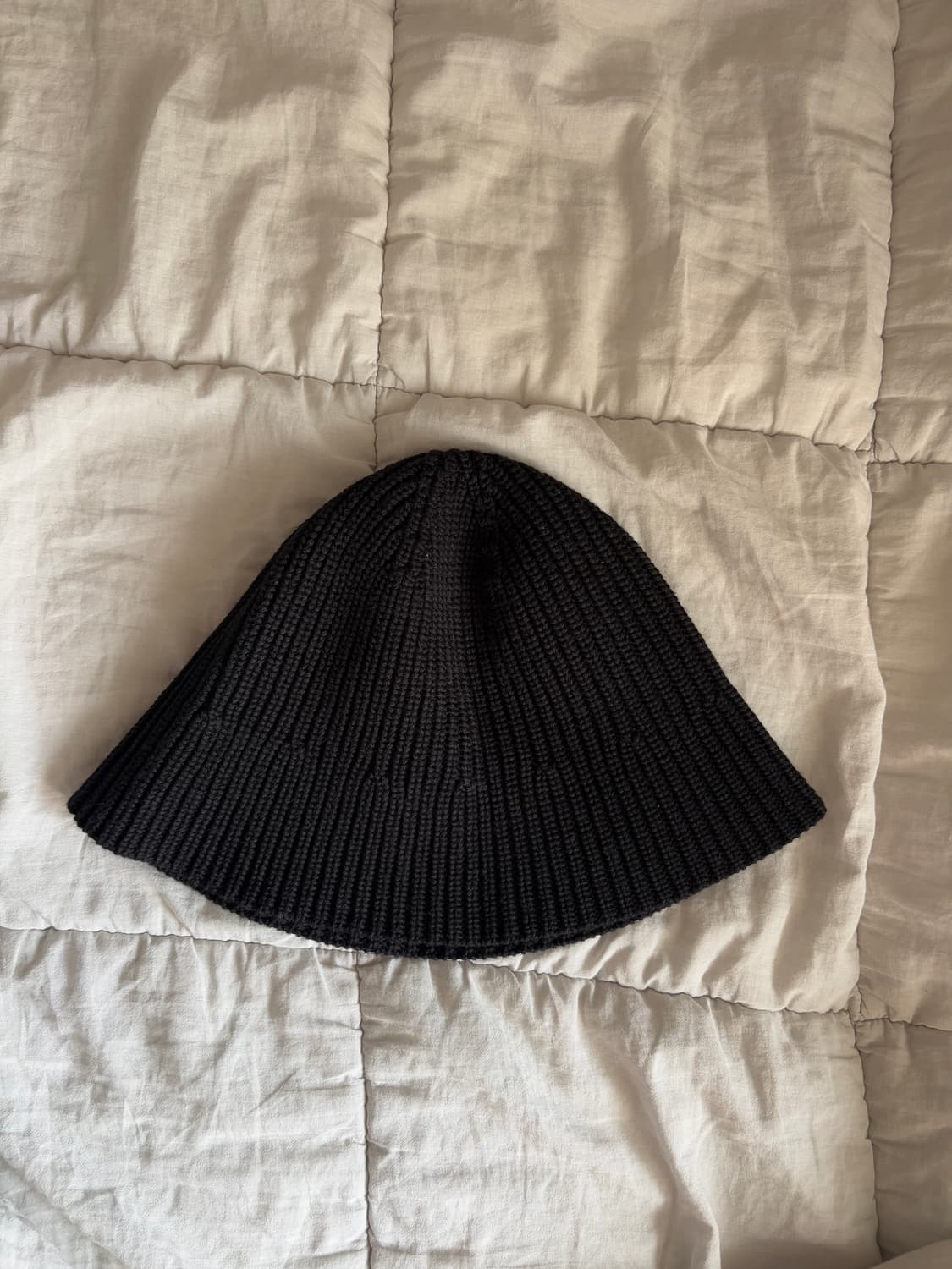 COS 여성 니트 버킷햇 블랙 상품이미지2