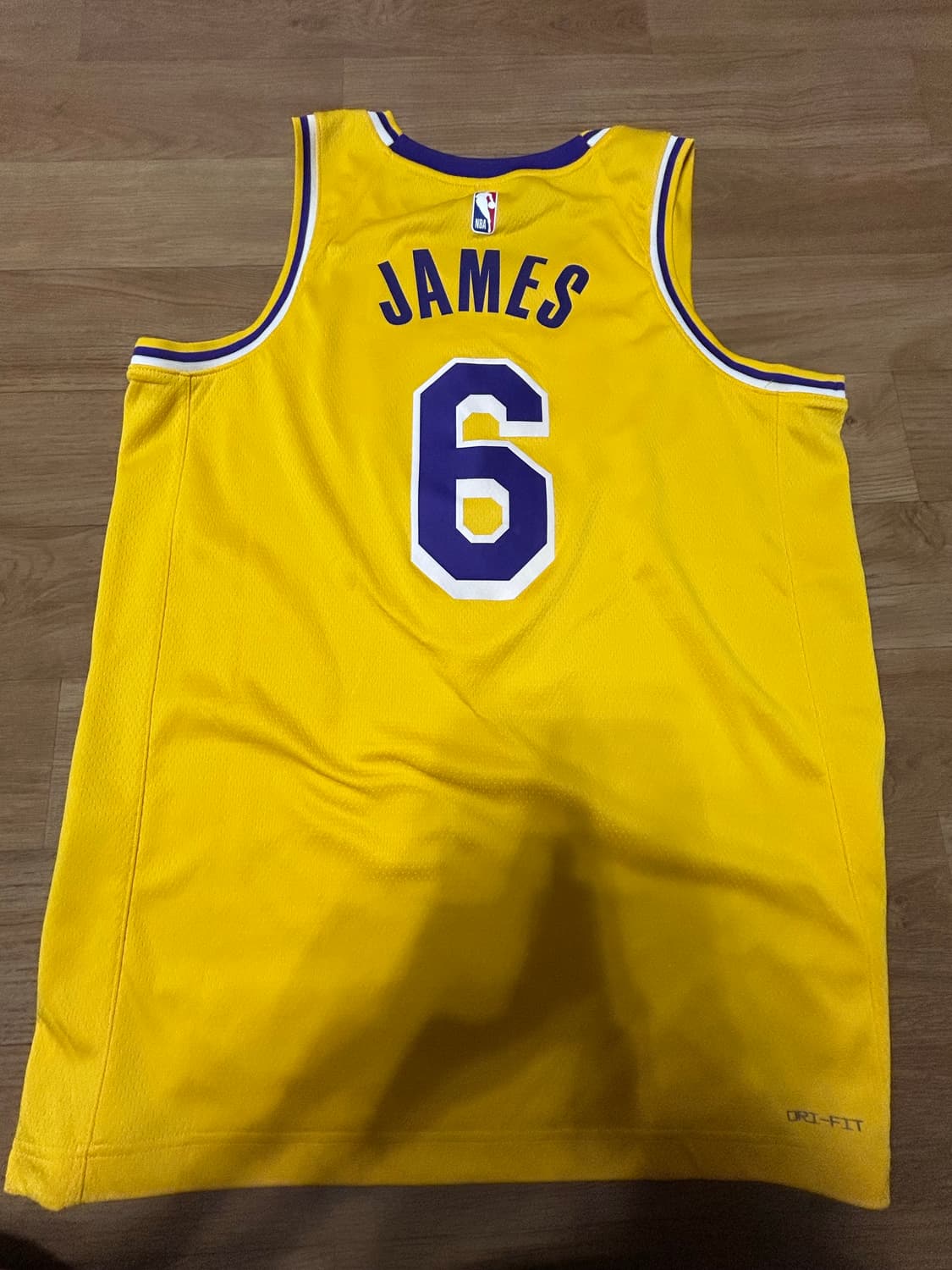 나이키 르브론 제임스 유니폼 상품이미지2