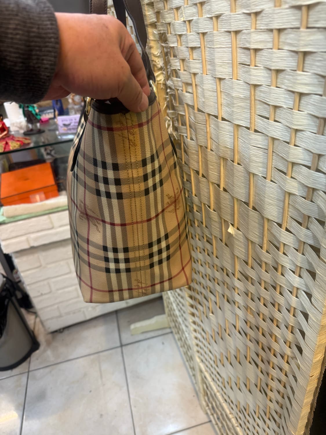 정품 버버리 노바체크 쇼퍼백 팝니다 상품이미지2